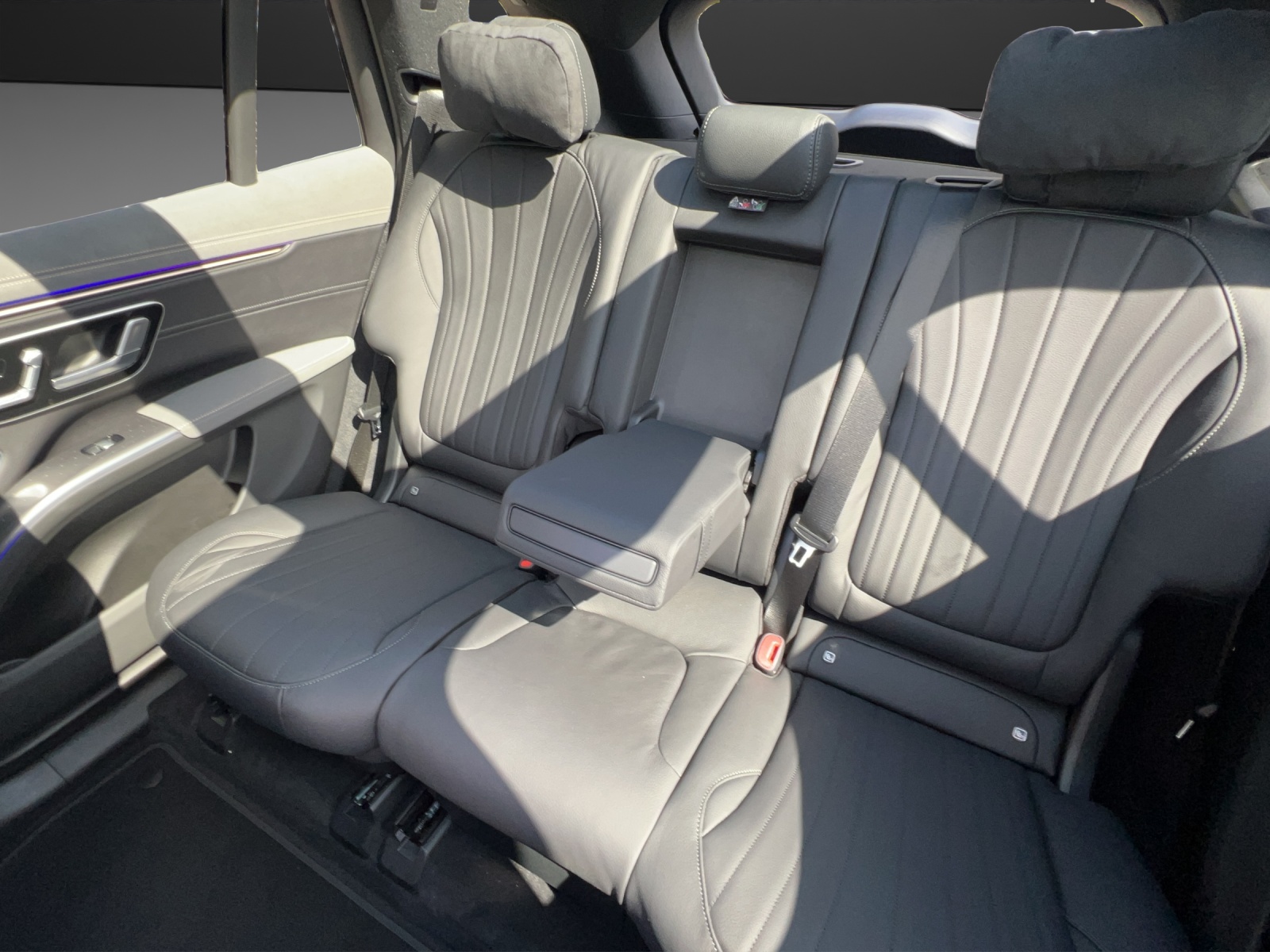 MERCEDES-BENZ EQS SUV 450 4Matic-image-14