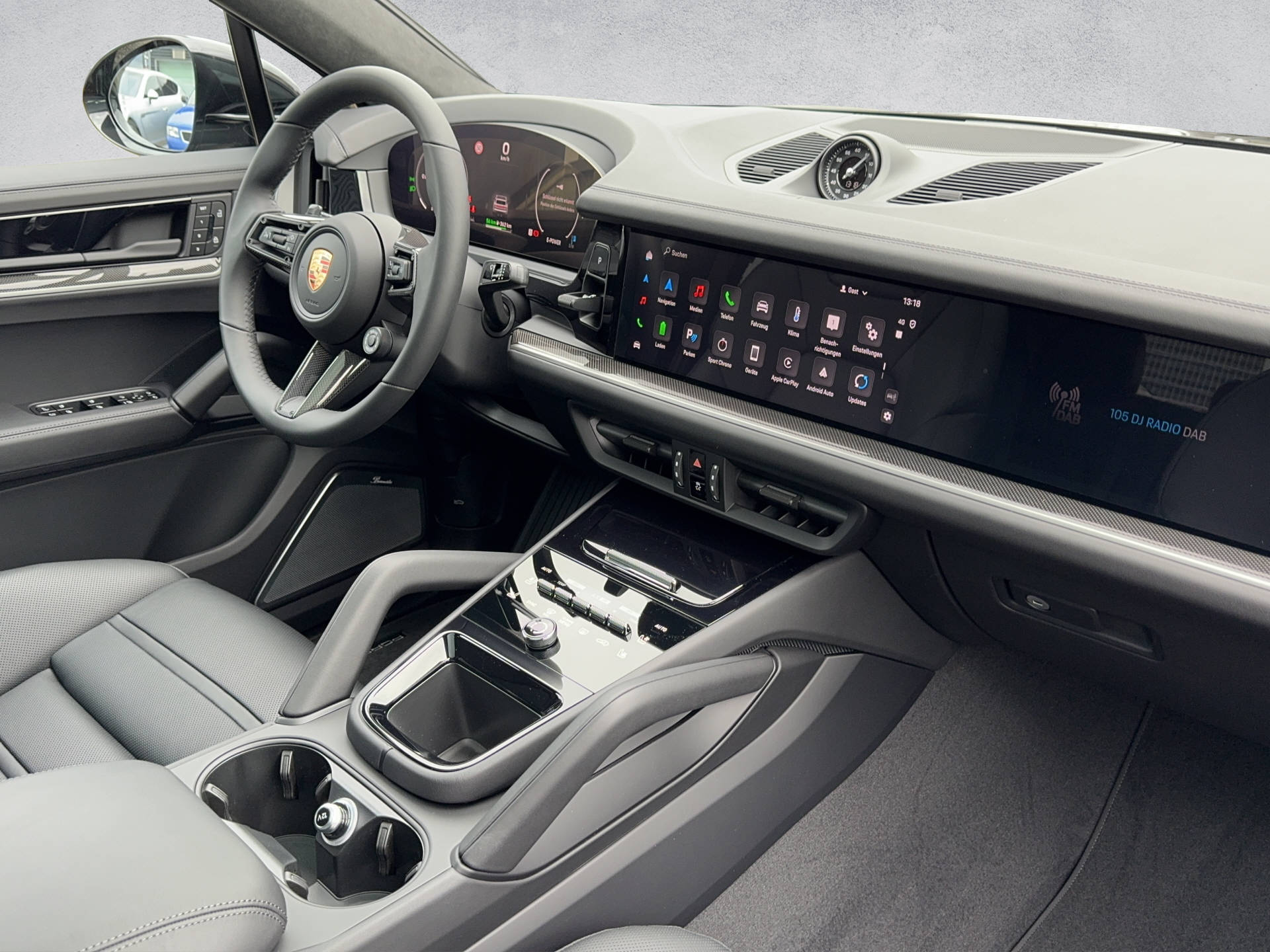 PORSCHE Cayenne Turbo E-Hybrid Coupé-image-7