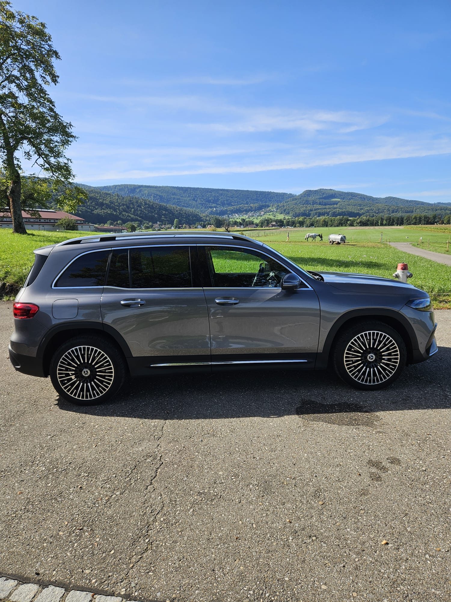 MERCEDES-BENZ EQB350 AMG Line 4Matic (Facelift)