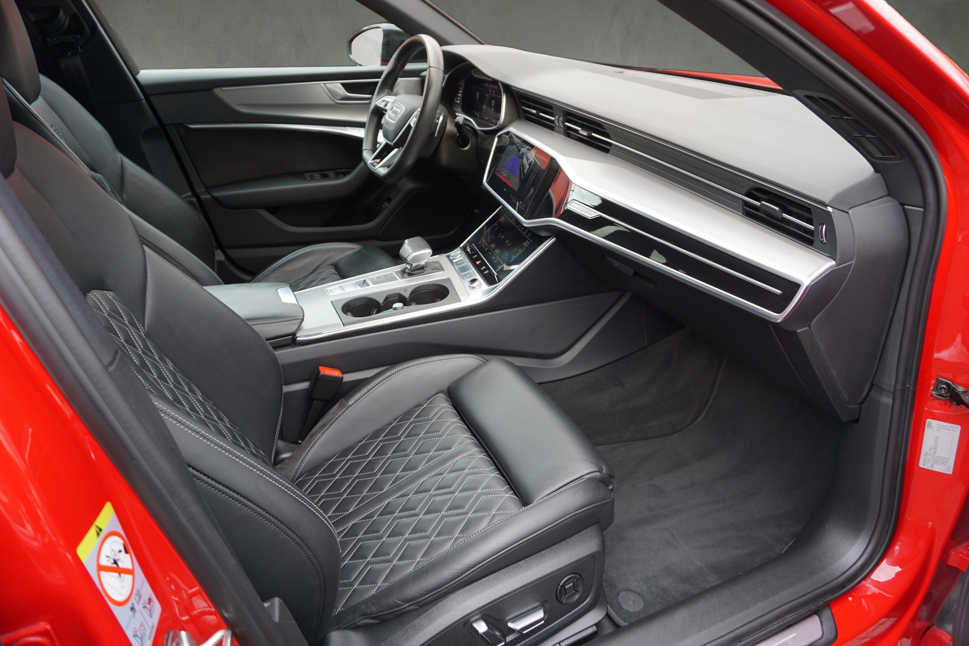 AUDI S6 Avant 3.0 TDI quattro tiptronic-image-9