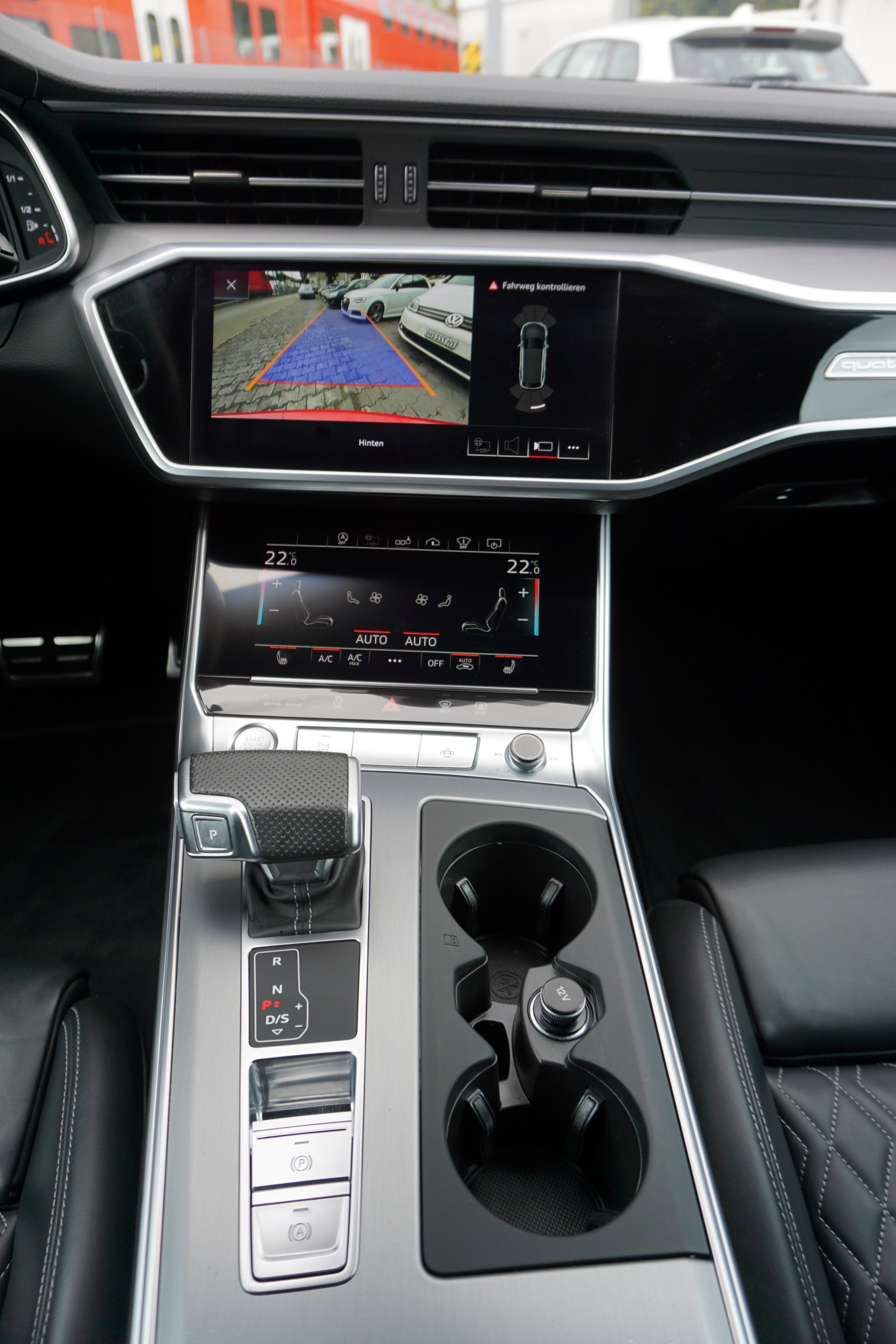 AUDI S6 Avant 3.0 TDI quattro tiptronic-image-12