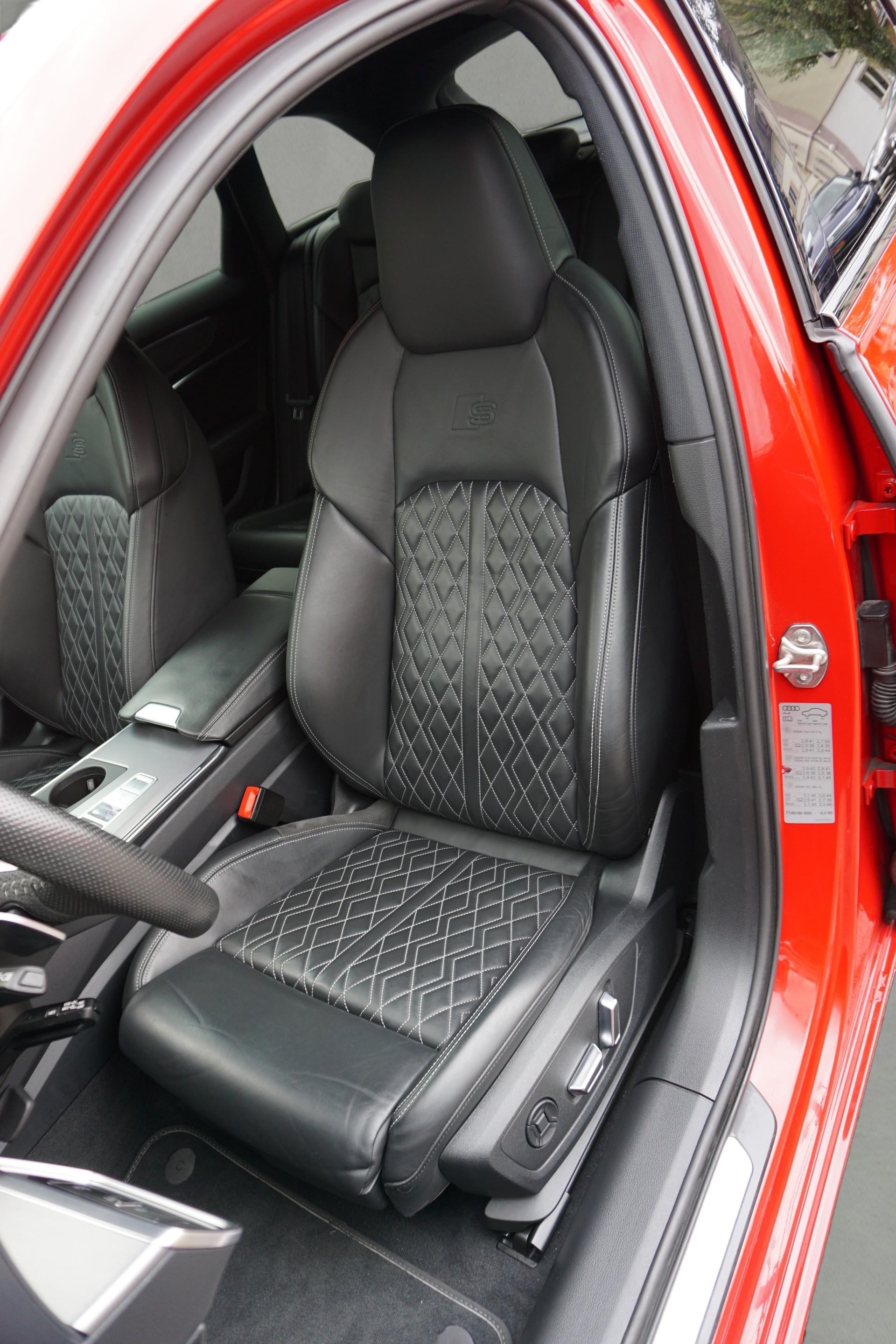 AUDI S6 Avant 3.0 TDI quattro tiptronic-image-11
