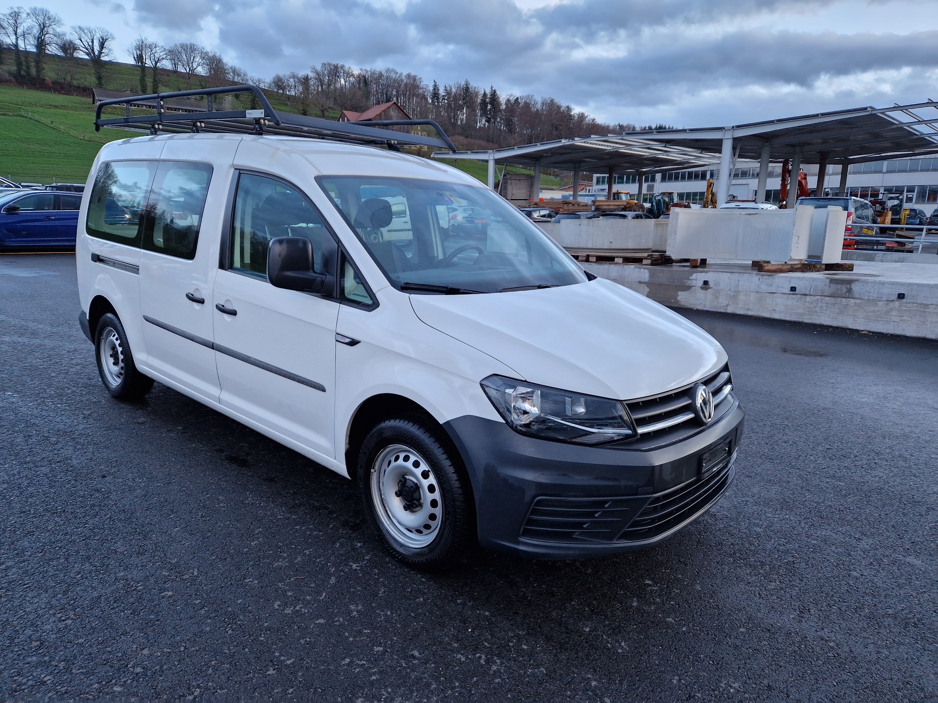 VW Caddy Maxi 2.0 TDI Highline-image-1