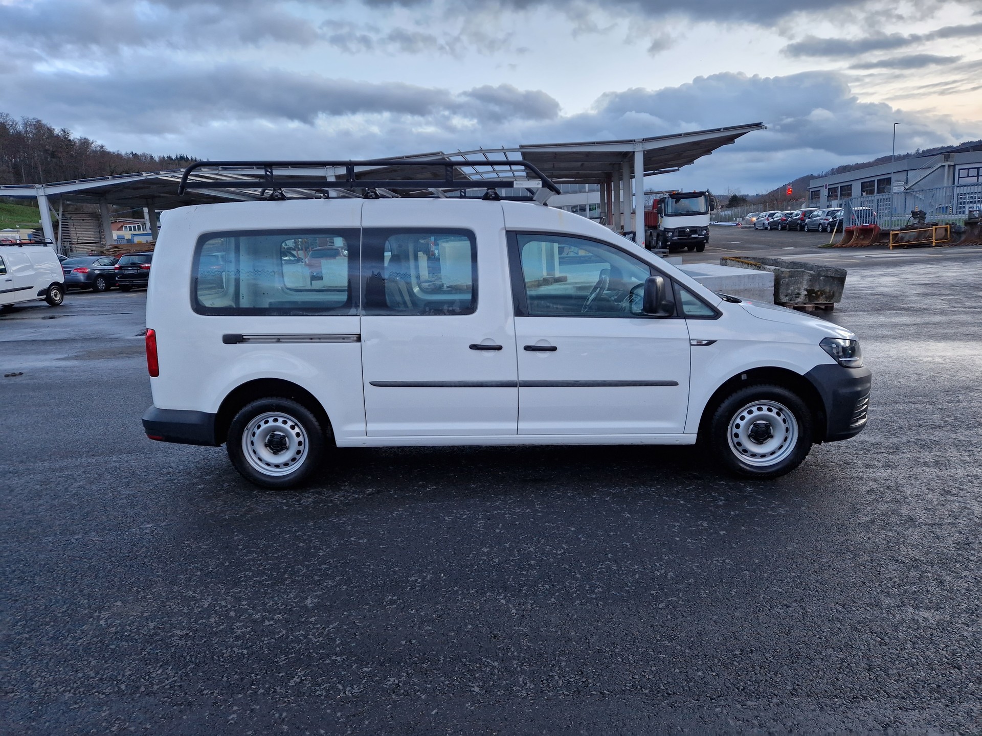 VW Caddy Maxi 2.0 TDI Highline-image-7
