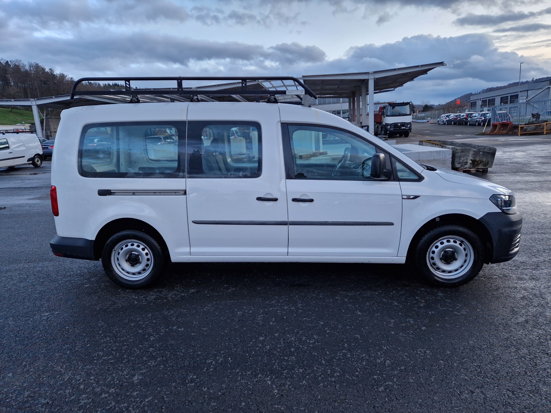VW Caddy Maxi 2.0 TDI Highline-image-0