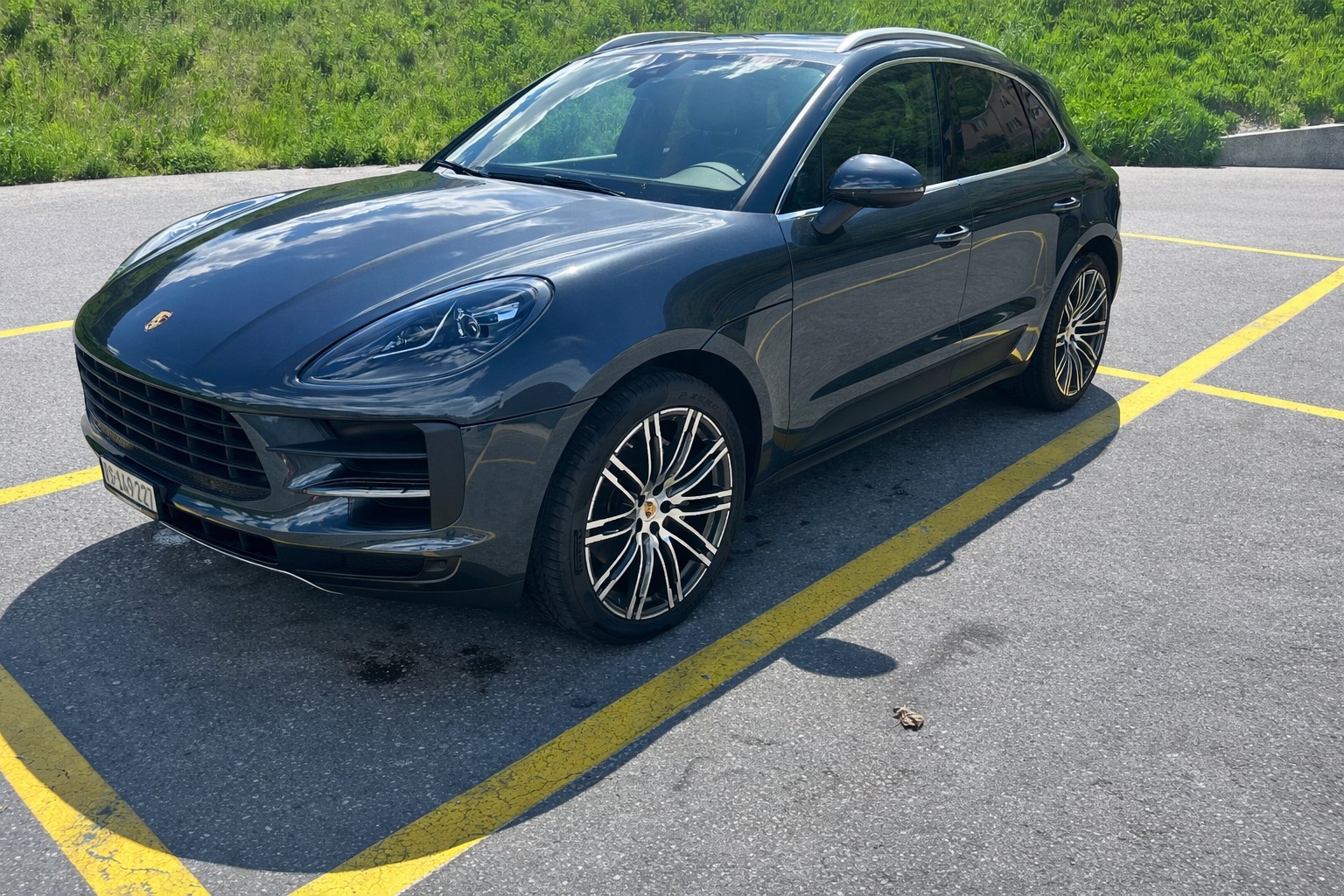 Car photo