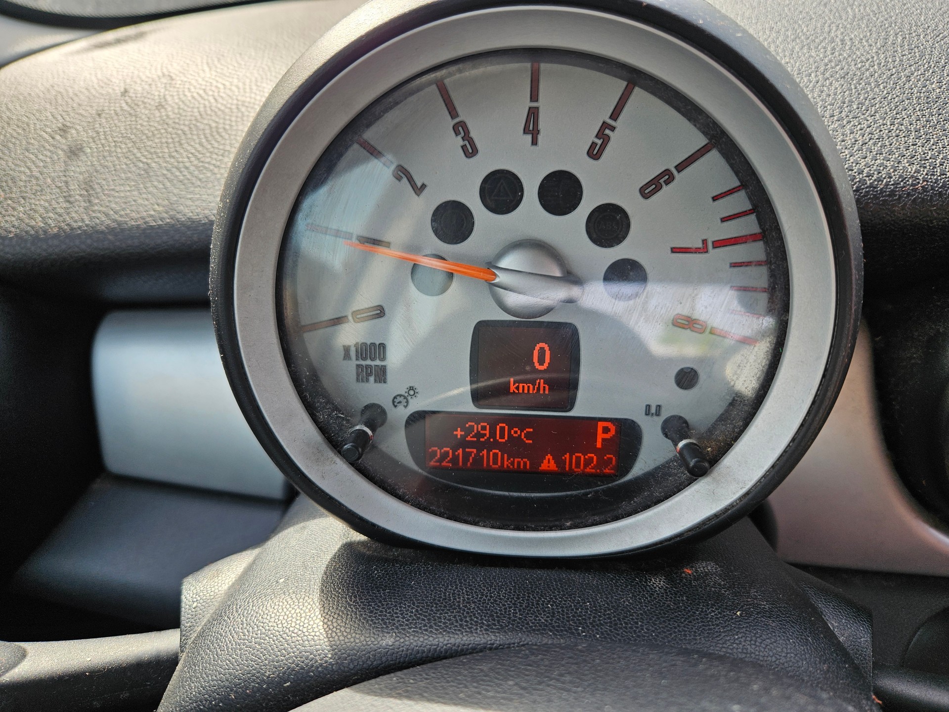 MINI Cooper-image-8