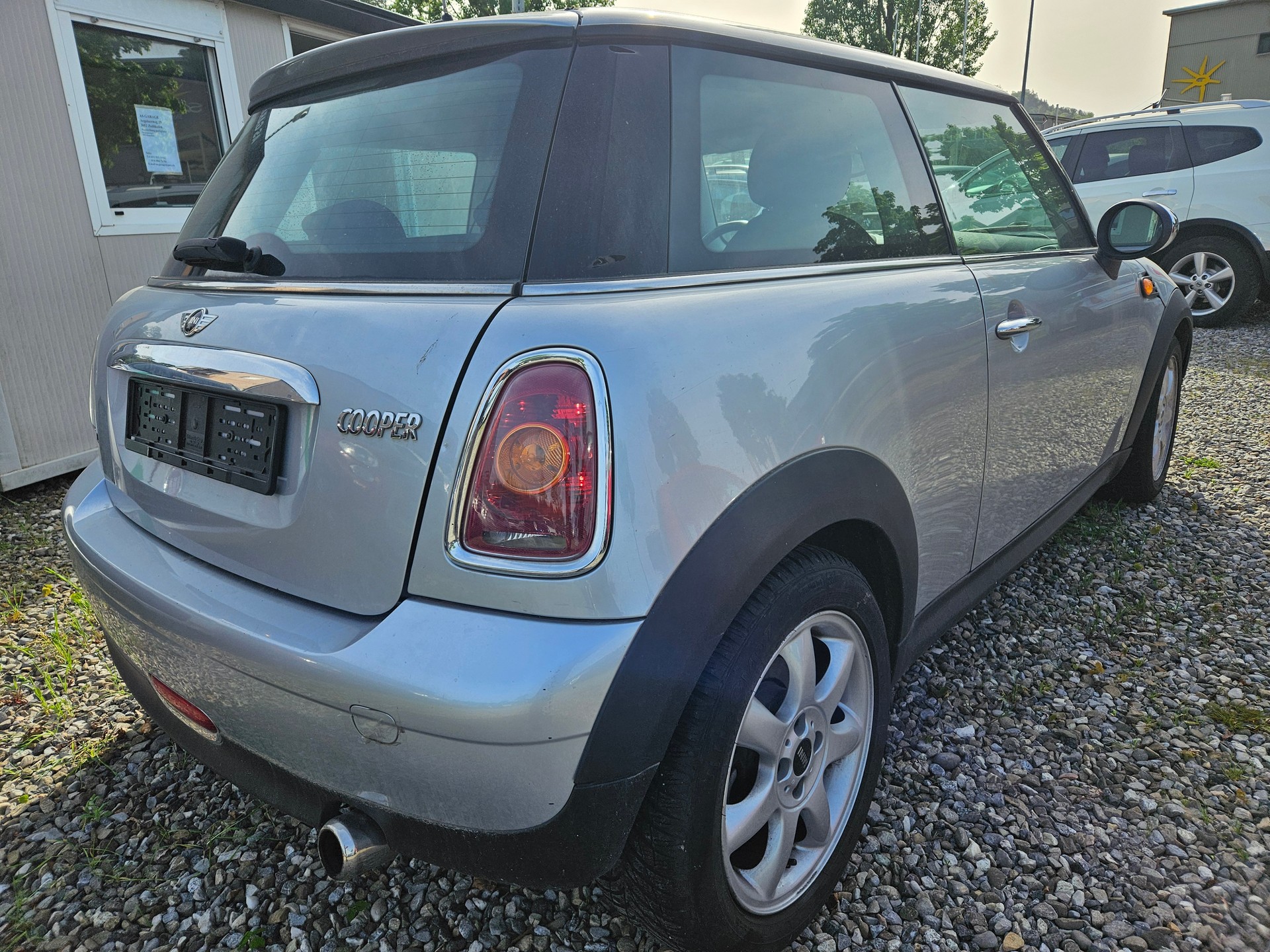 MINI Cooper-image-3