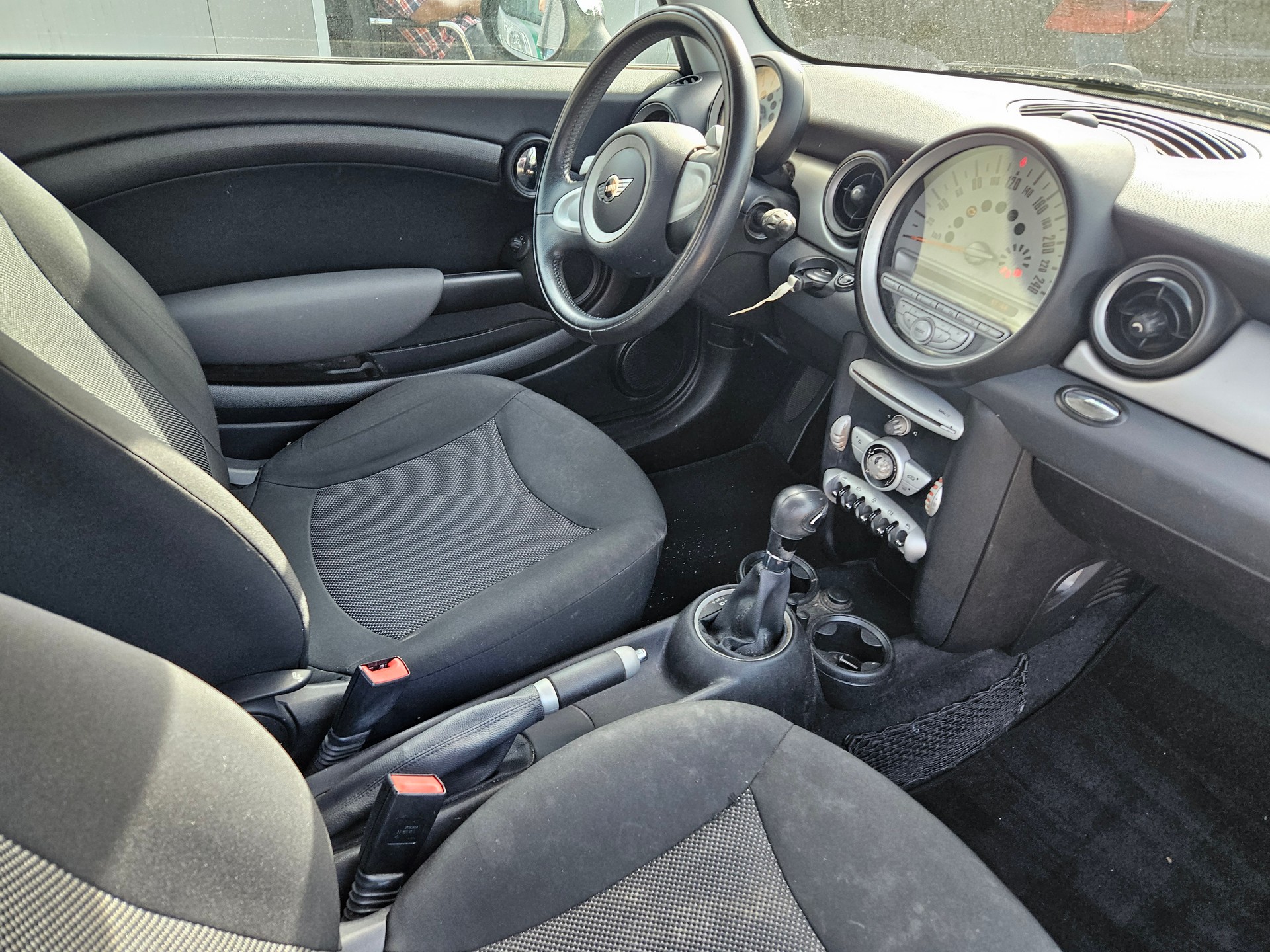 MINI Cooper-image-7