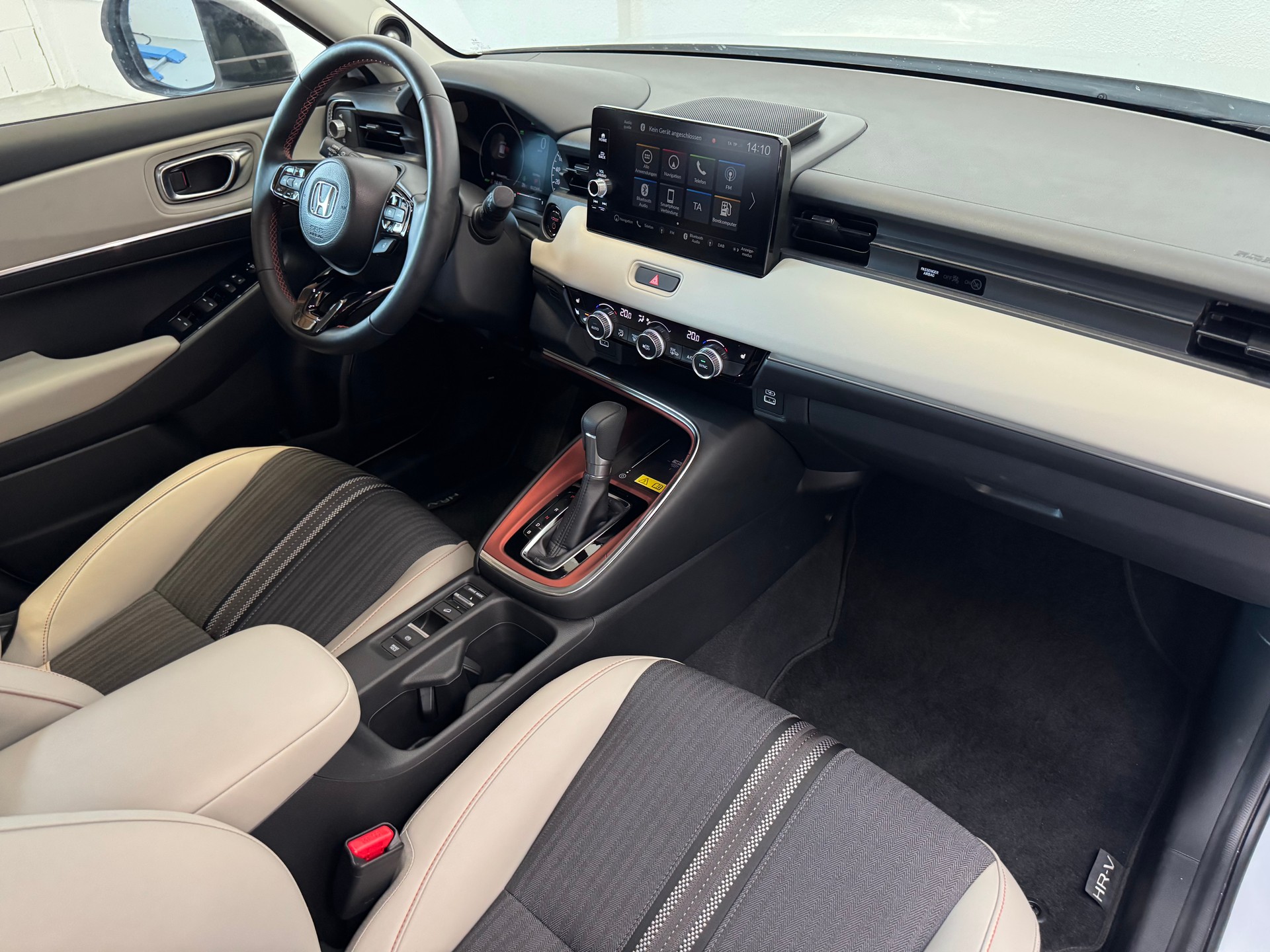 HONDA HR-V 1.5i-MMD Elegance CVT-image-11
