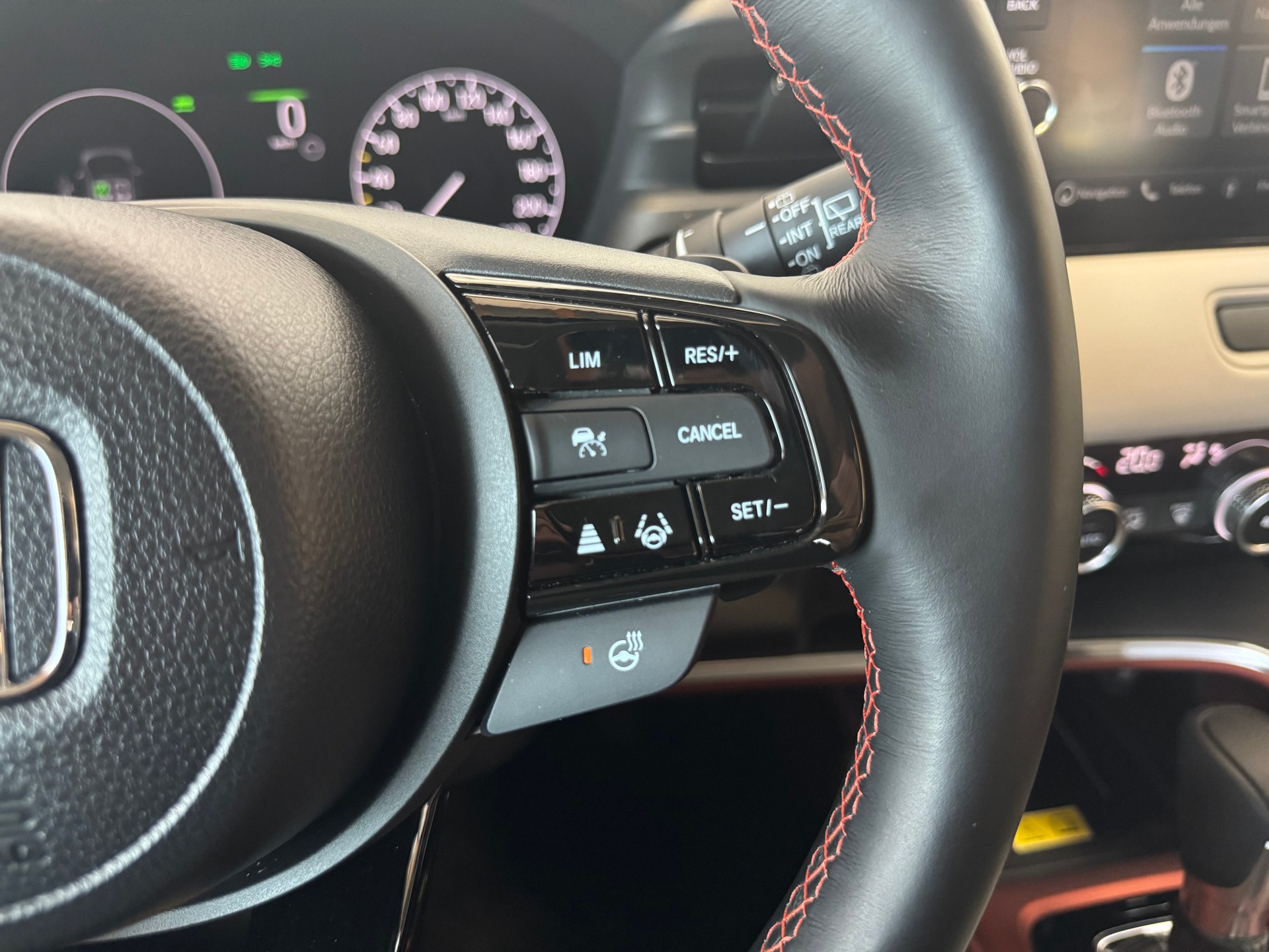 HONDA HR-V 1.5i-MMD Elegance CVT-image-14