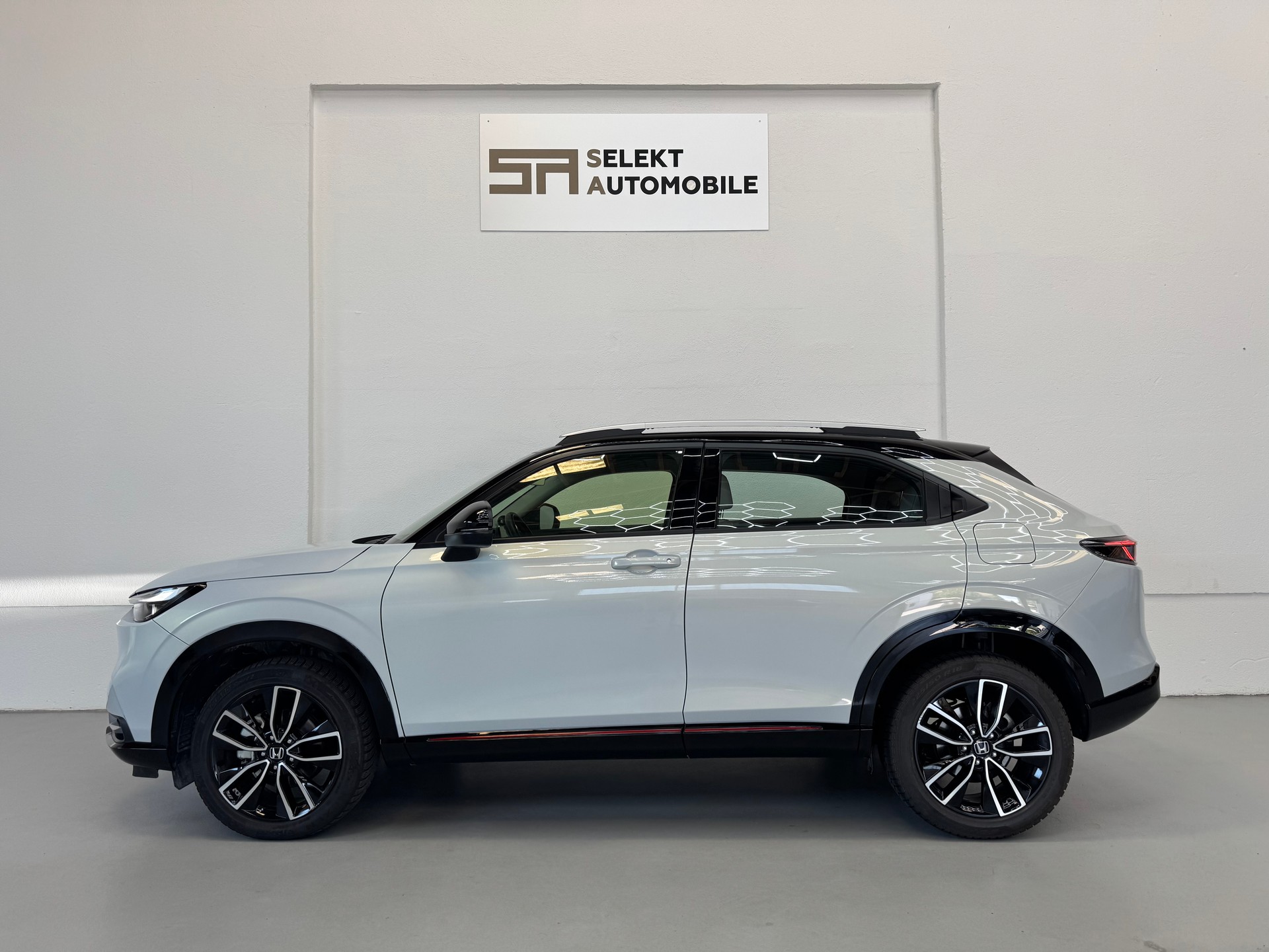 HONDA HR-V 1.5i-MMD Elegance CVT-image-3