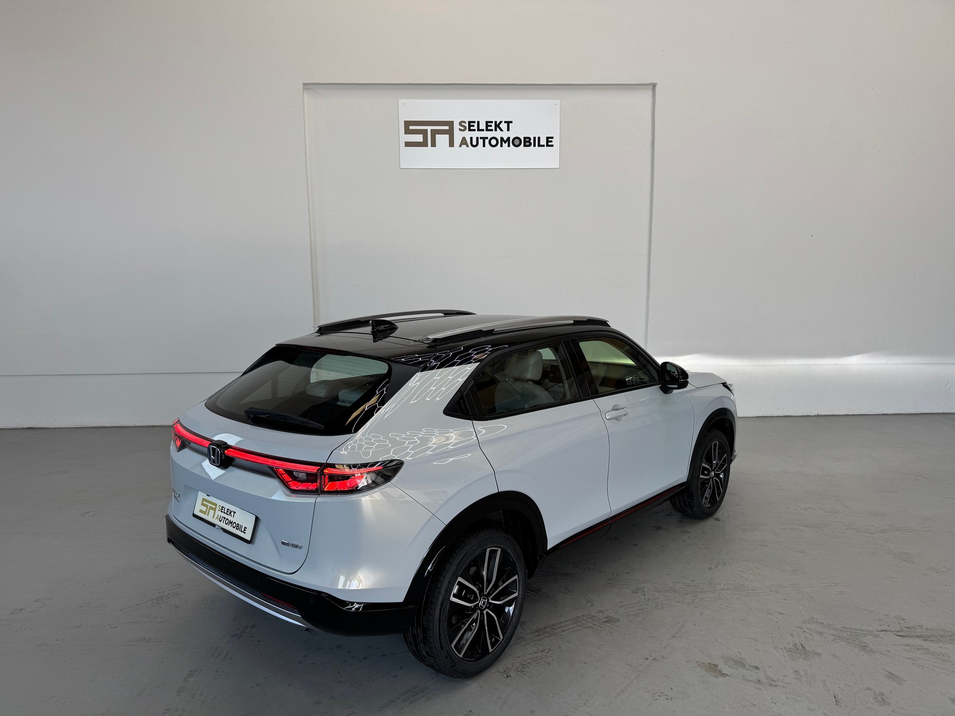 HONDA HR-V 1.5i-MMD Elegance CVT-image-5