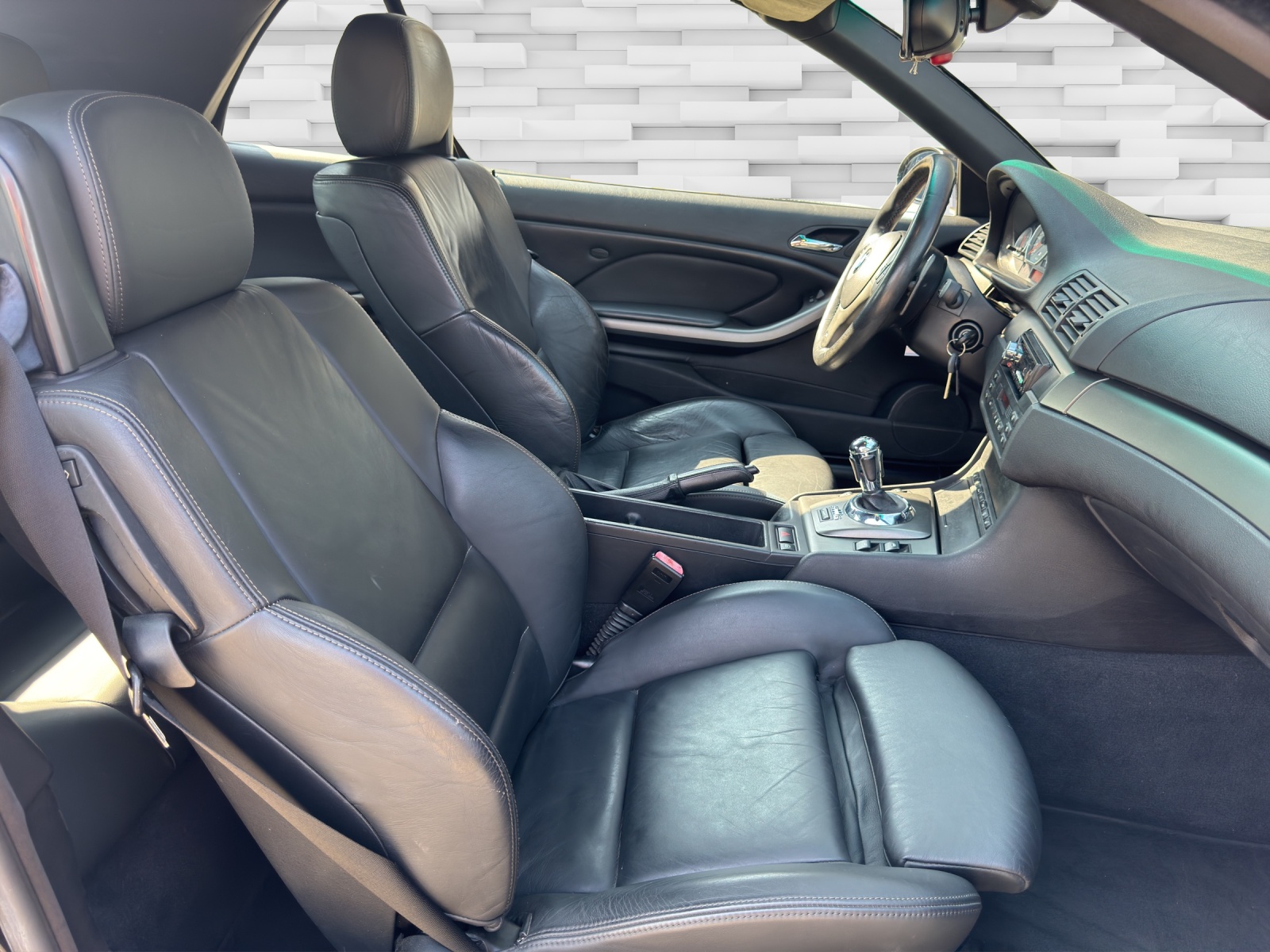 BMW M3 Cabriolet-image-13