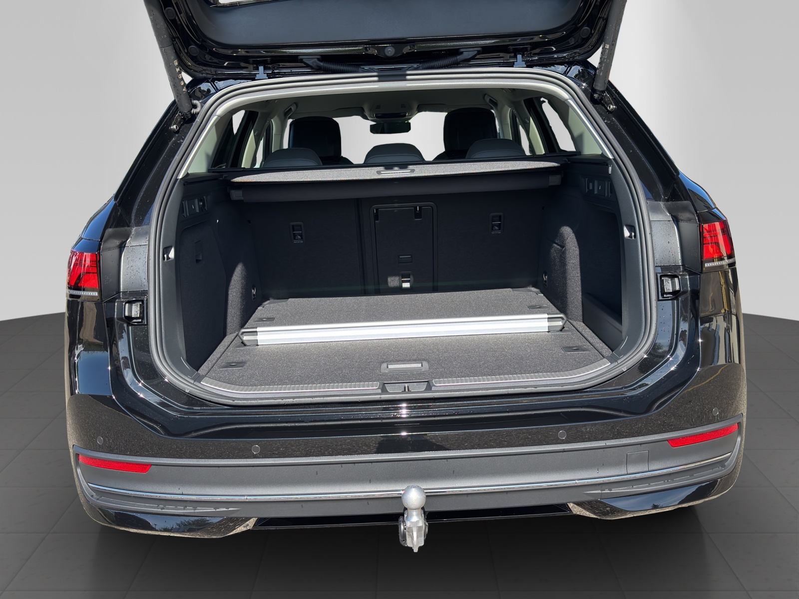 VW Passat Variant 1.5 eTSI evo2 Business DSG-image-11