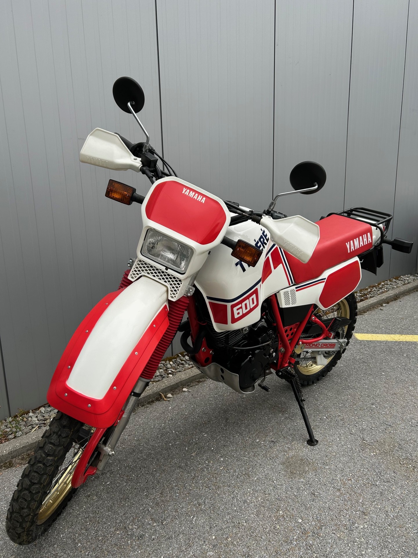 YAMAHA XT 600 Z-showroom-element-3