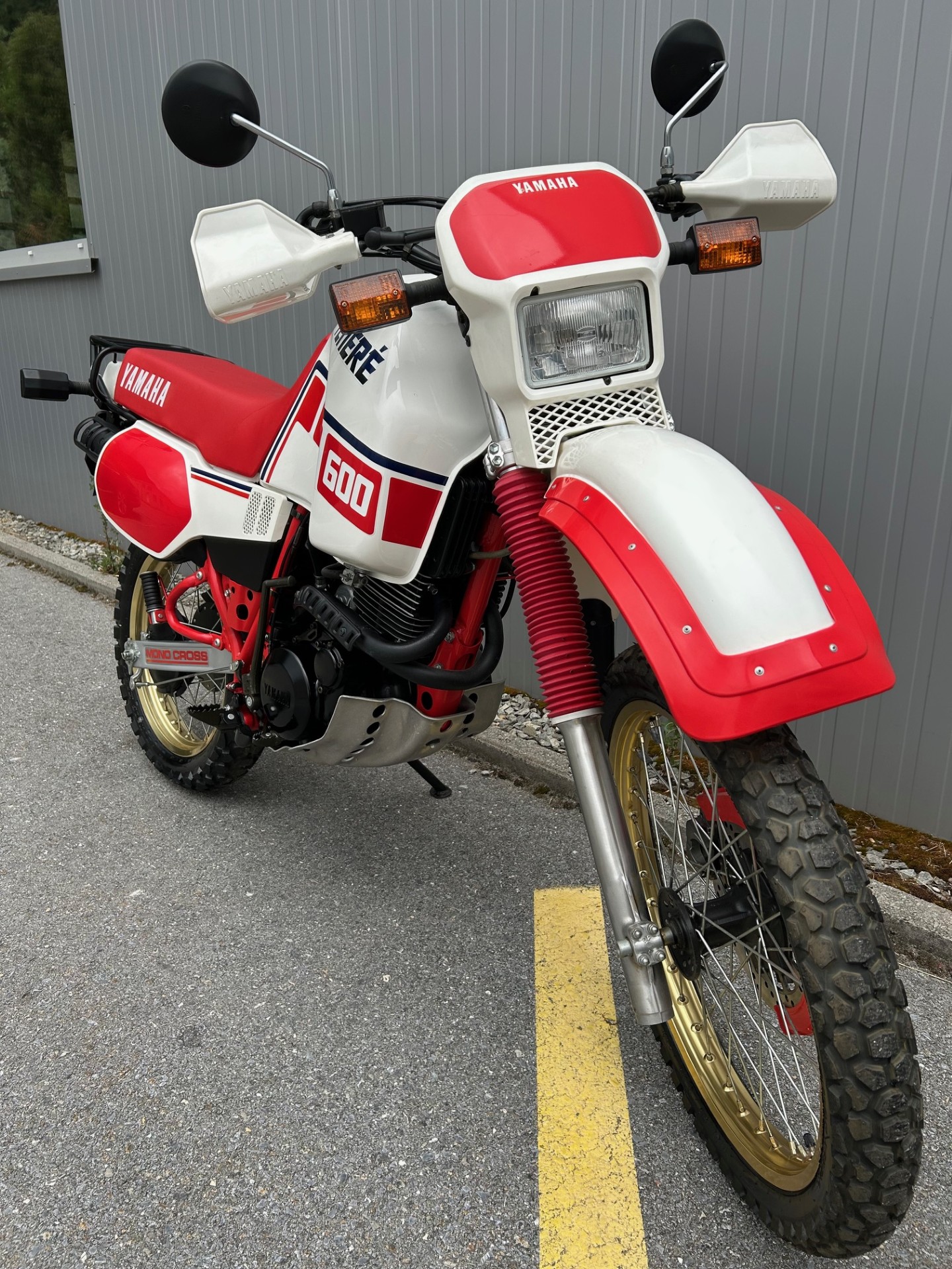 YAMAHA XT 600 Z-showroom-element-2