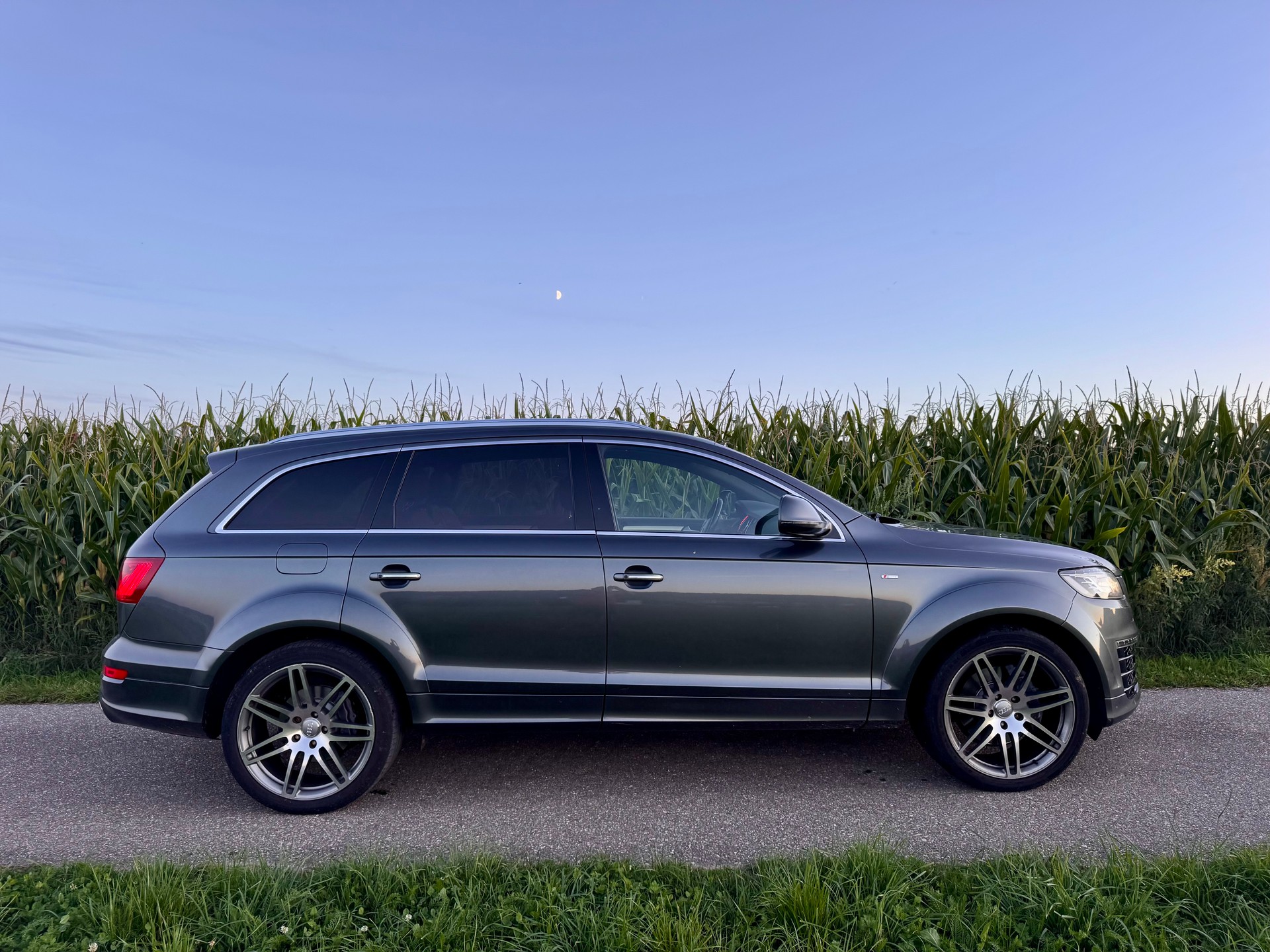 AUDI Q7 3.0 TDI quattro tiptronic-image-3