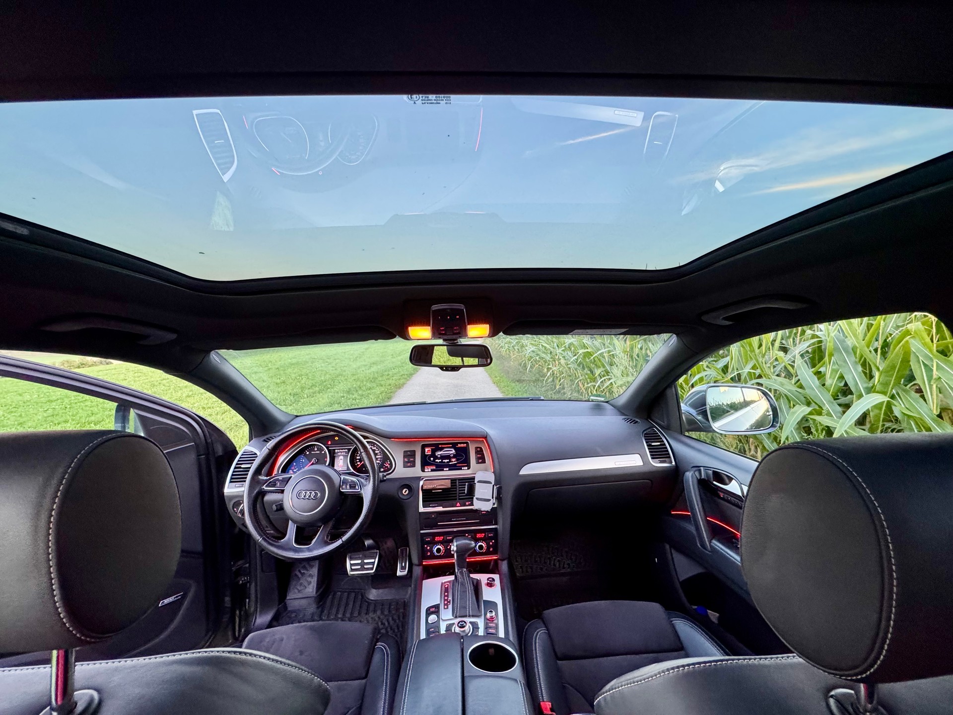 AUDI Q7 3.0 TDI quattro tiptronic-image-8