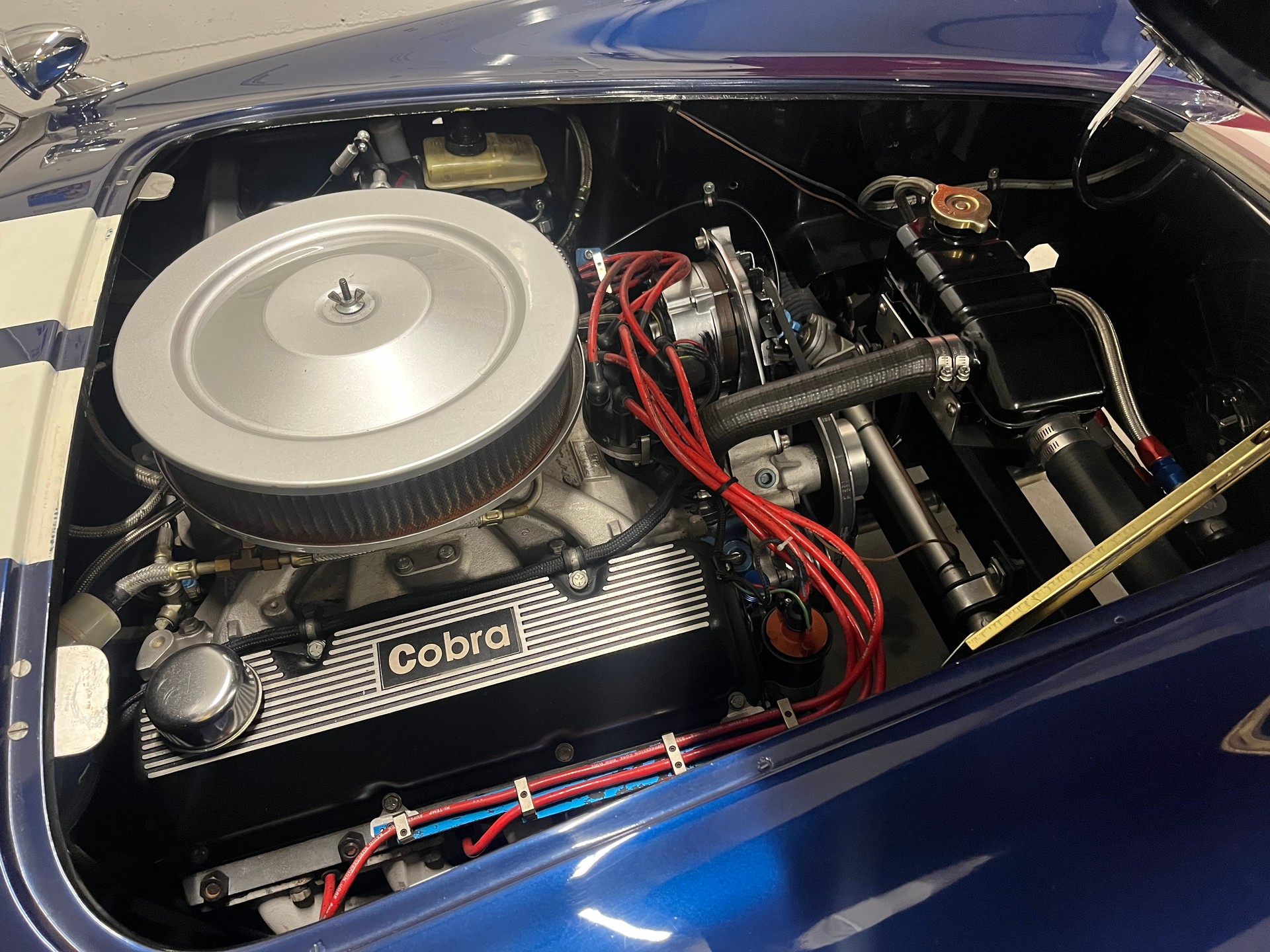 AC Cobra 427 s/c (clone)-image-6