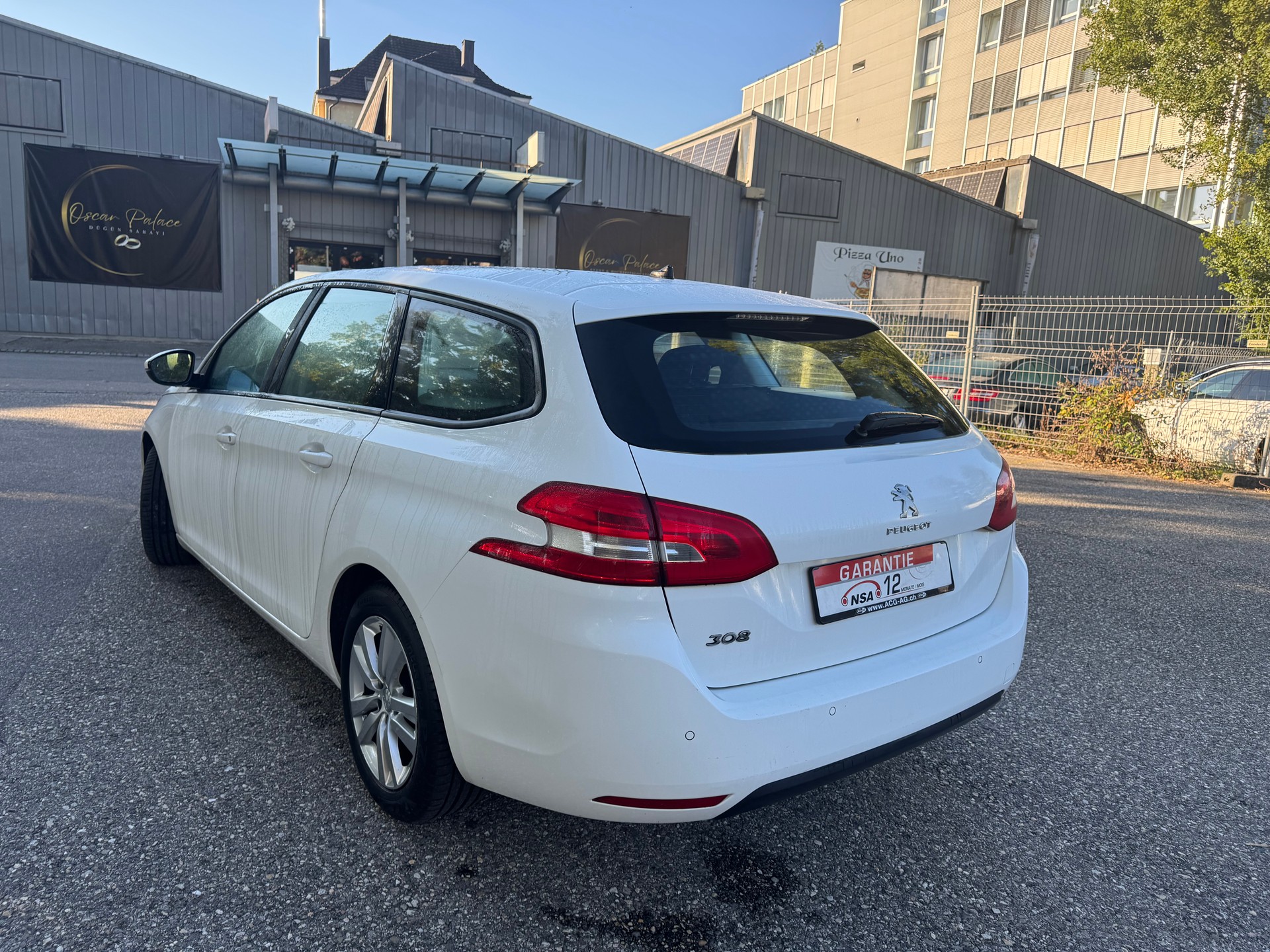 PEUGEOT 308 SW 1.5 BlueHDI Active EAT8 * Gr. Navi * Klima-auto * Tempomat * PDC H * Frisch Ab MFK-image-11