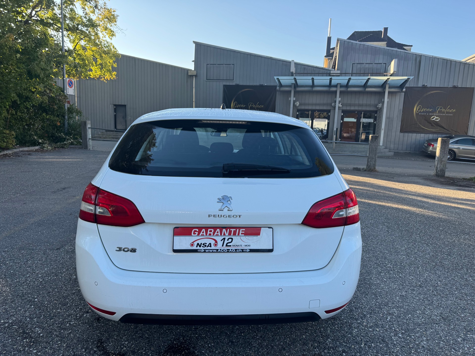 PEUGEOT 308 SW 1.5 BlueHDI Active EAT8 * Gr. Navi * Klima-auto * Tempomat * PDC H * Frisch Ab MFK-image-13