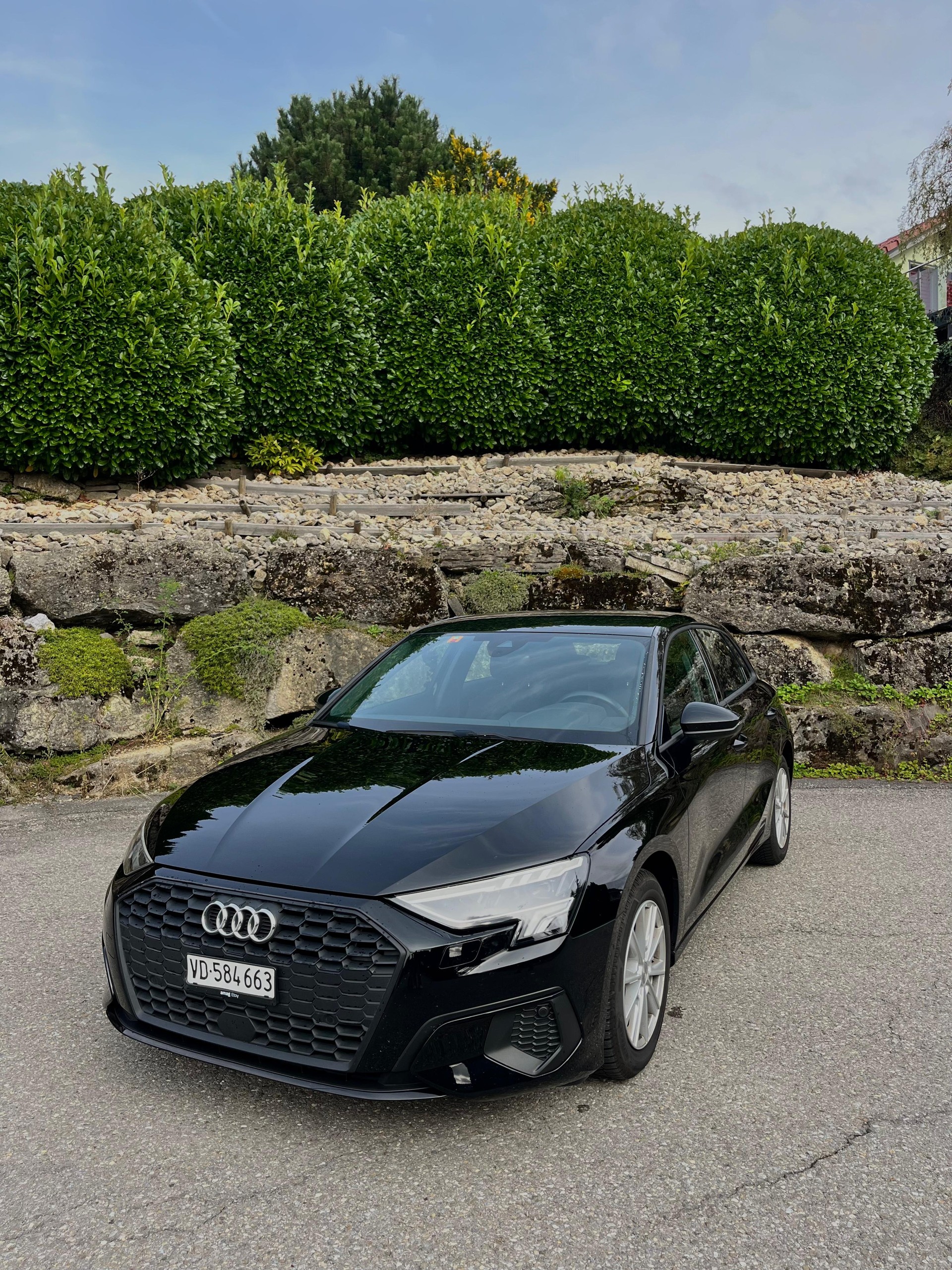 AUDI A3 Sportback 35 TFSI Attraction S-tronic-image-0