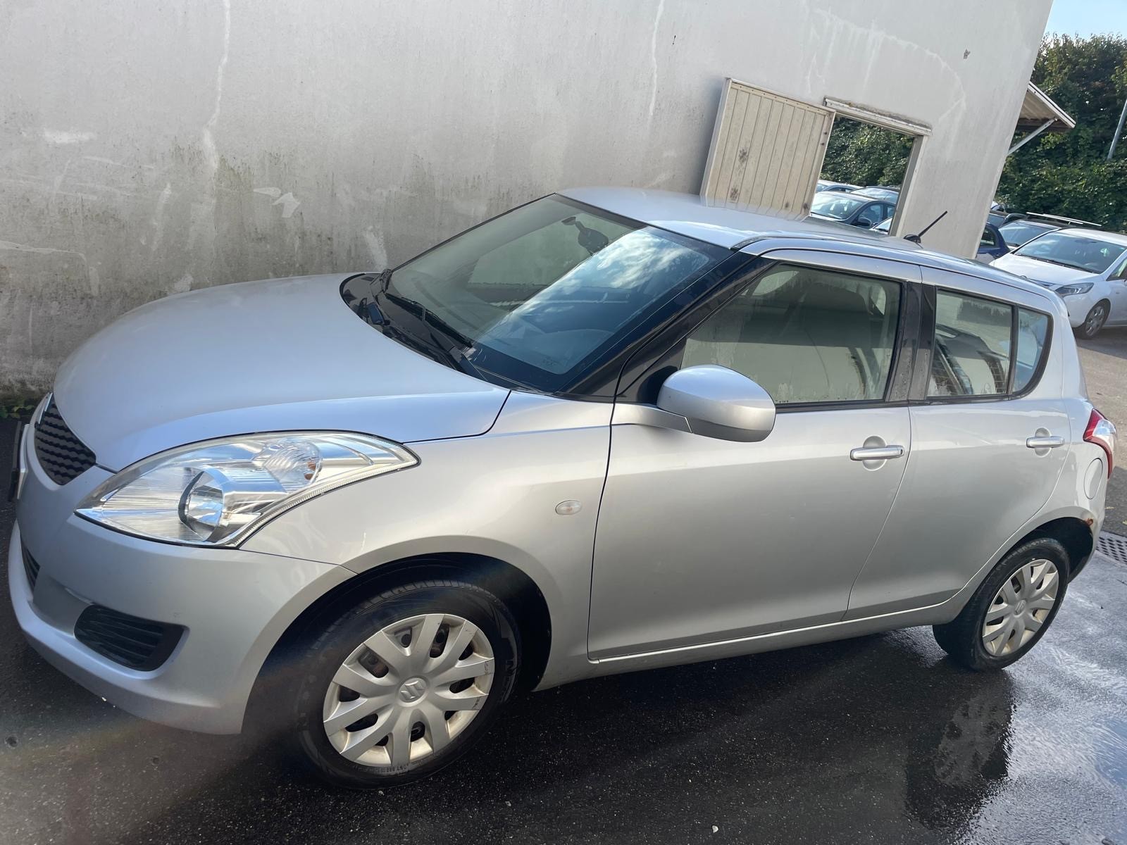 SUZUKI Swift 1.2i 16V GL 4x4-image-1