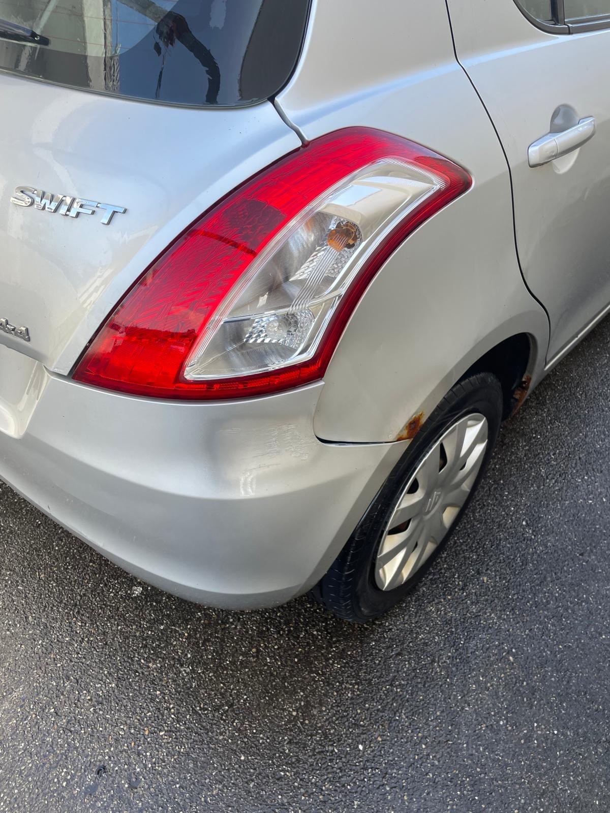 SUZUKI Swift 1.2i 16V GL 4x4-image-7