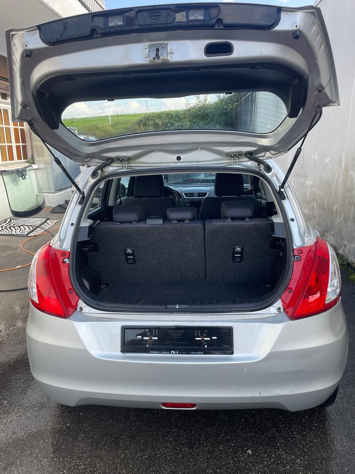 SUZUKI Swift 1.2i 16V GL 4x4-image-12