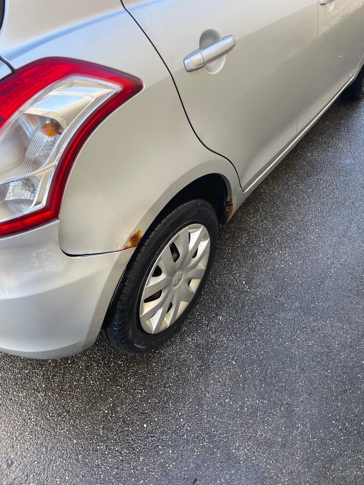 SUZUKI Swift 1.2i 16V GL 4x4-image-11