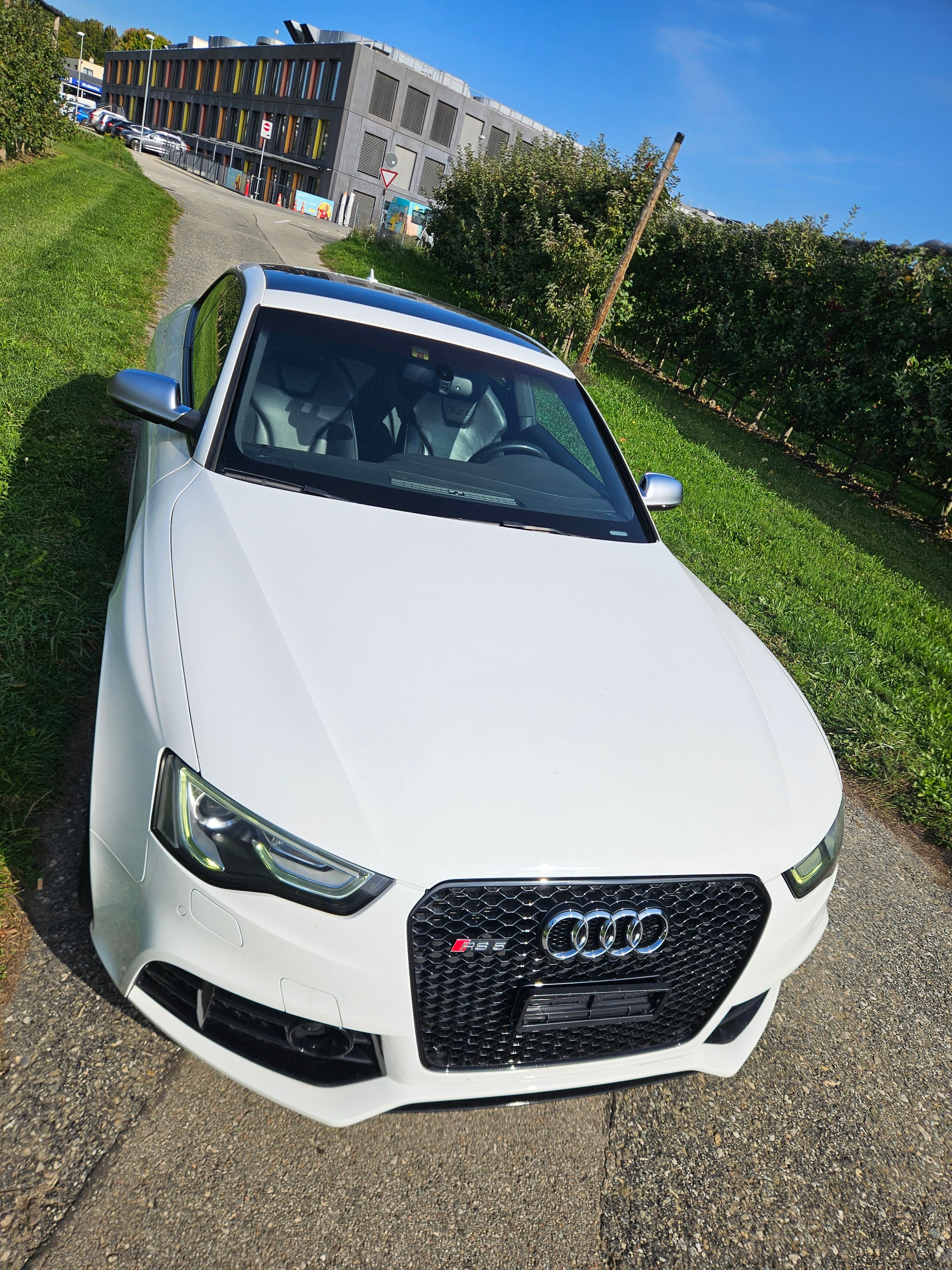 AUDI RS5 Coupé 4.2 FSI quattro S-tronic-image-2