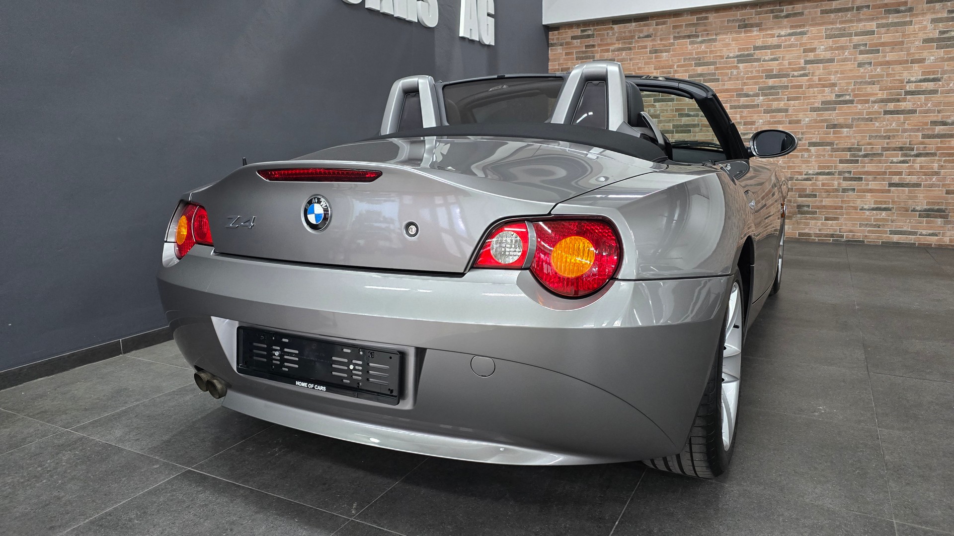 BMW Z4 3.0i Roadster-image-10