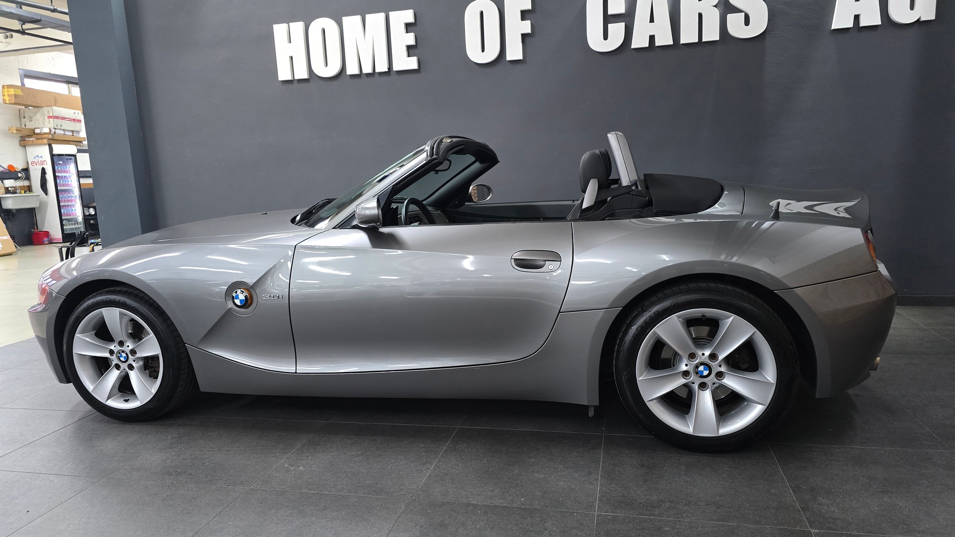 BMW Z4 3.0i Roadster-image-5