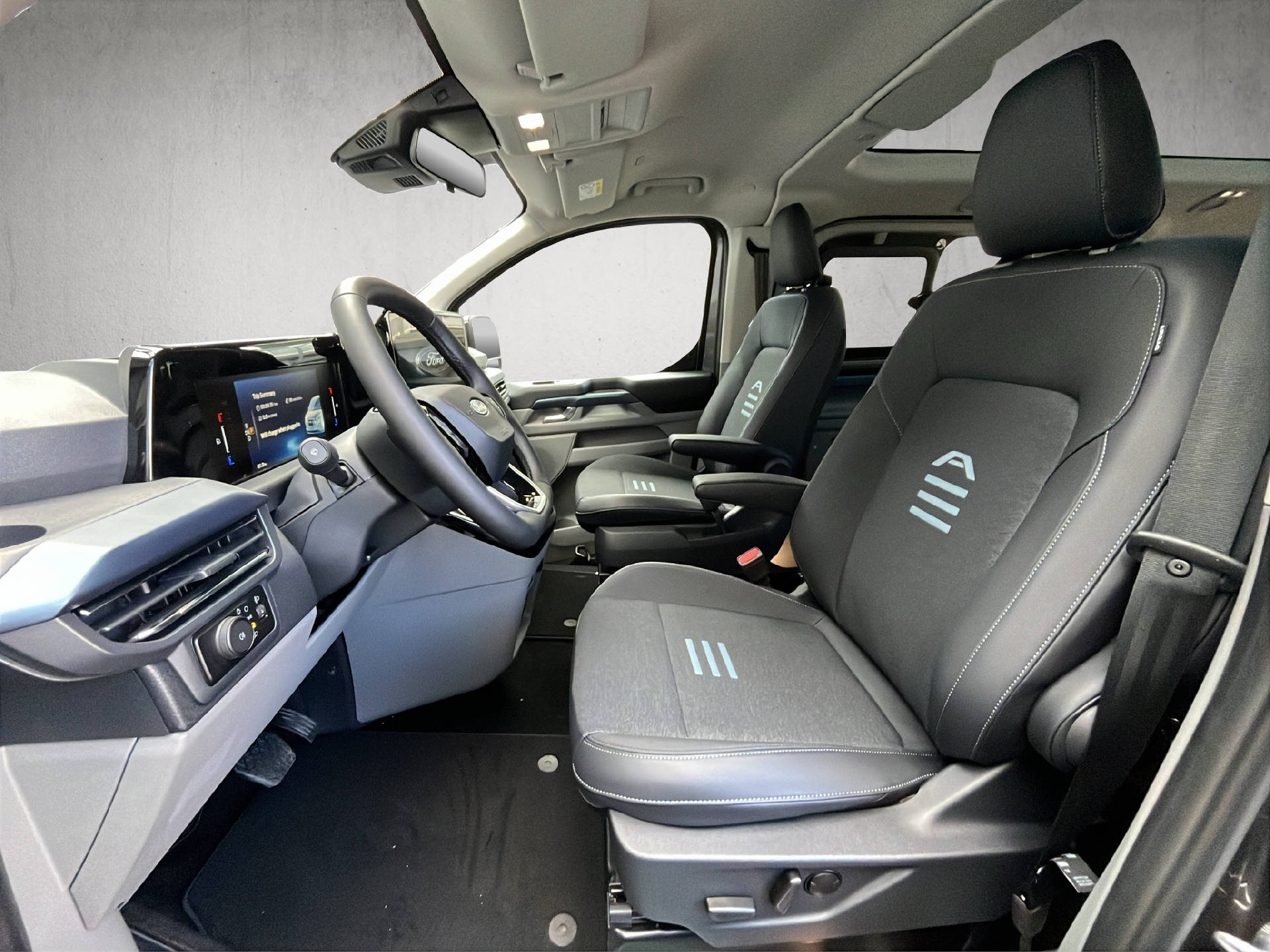 FORD E-Tourneo C Bus 340 L1 Active-image-9