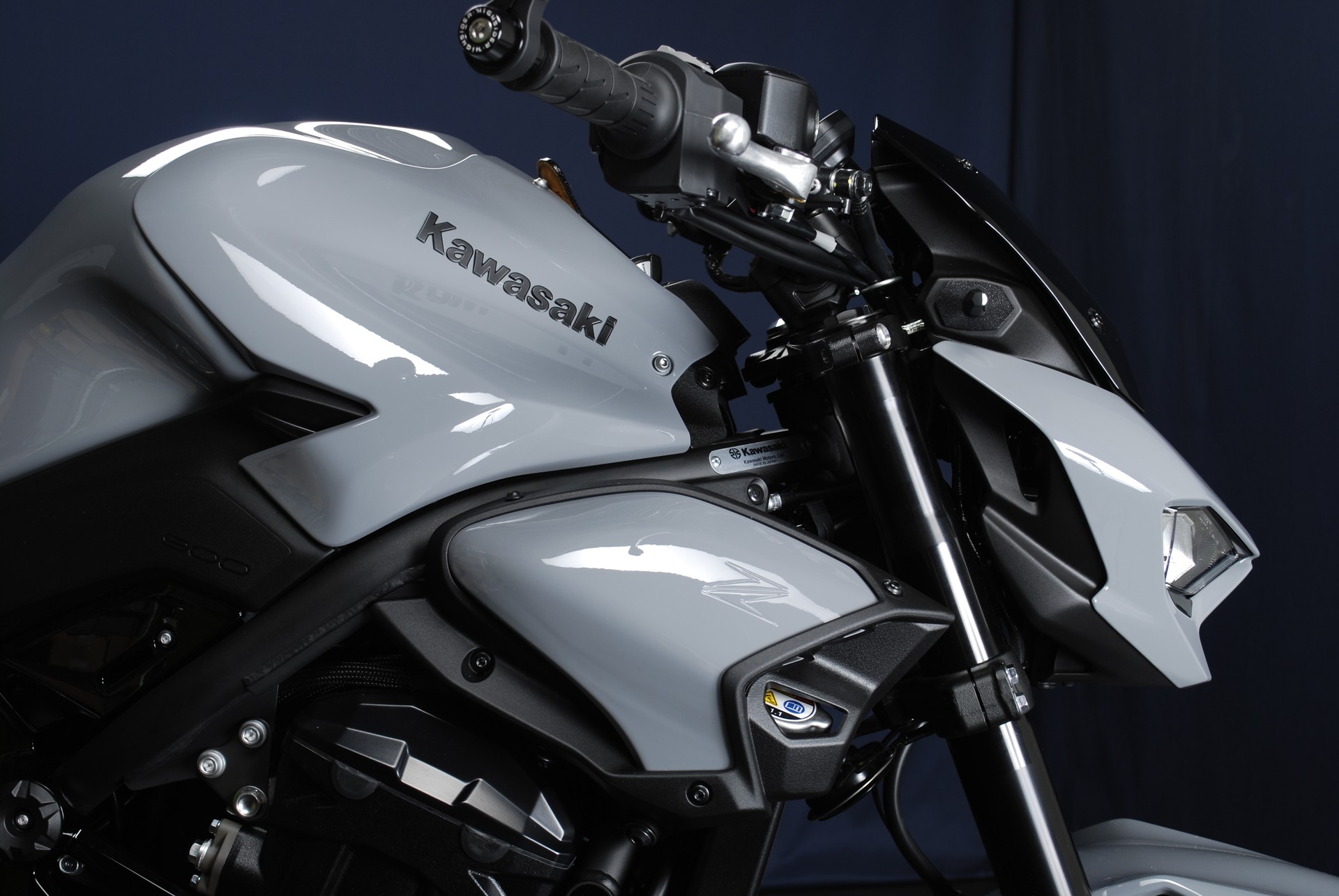 KAWASAKI Z 900 (70kW) MY26 - Sonderumbau-image-4