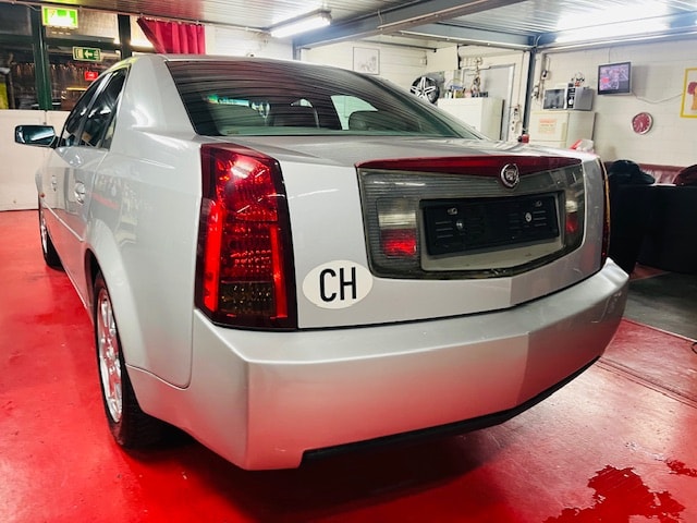 CADILLAC CTS Sedan 3.2-image-1