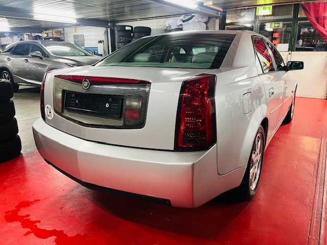 CADILLAC CTS Sedan 3.2-image-5