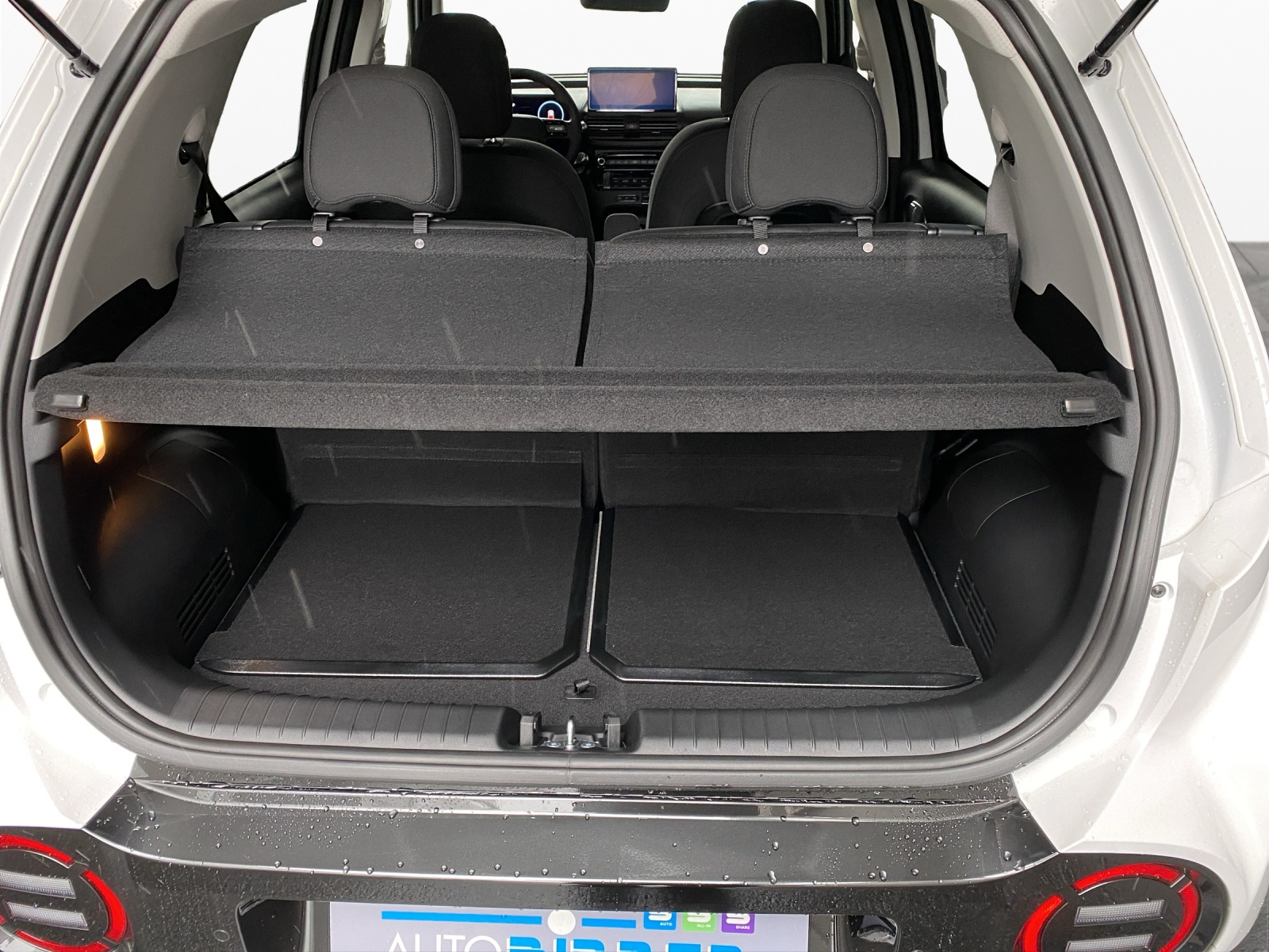 HYUNDAI Inster Electric Amplia-image-15