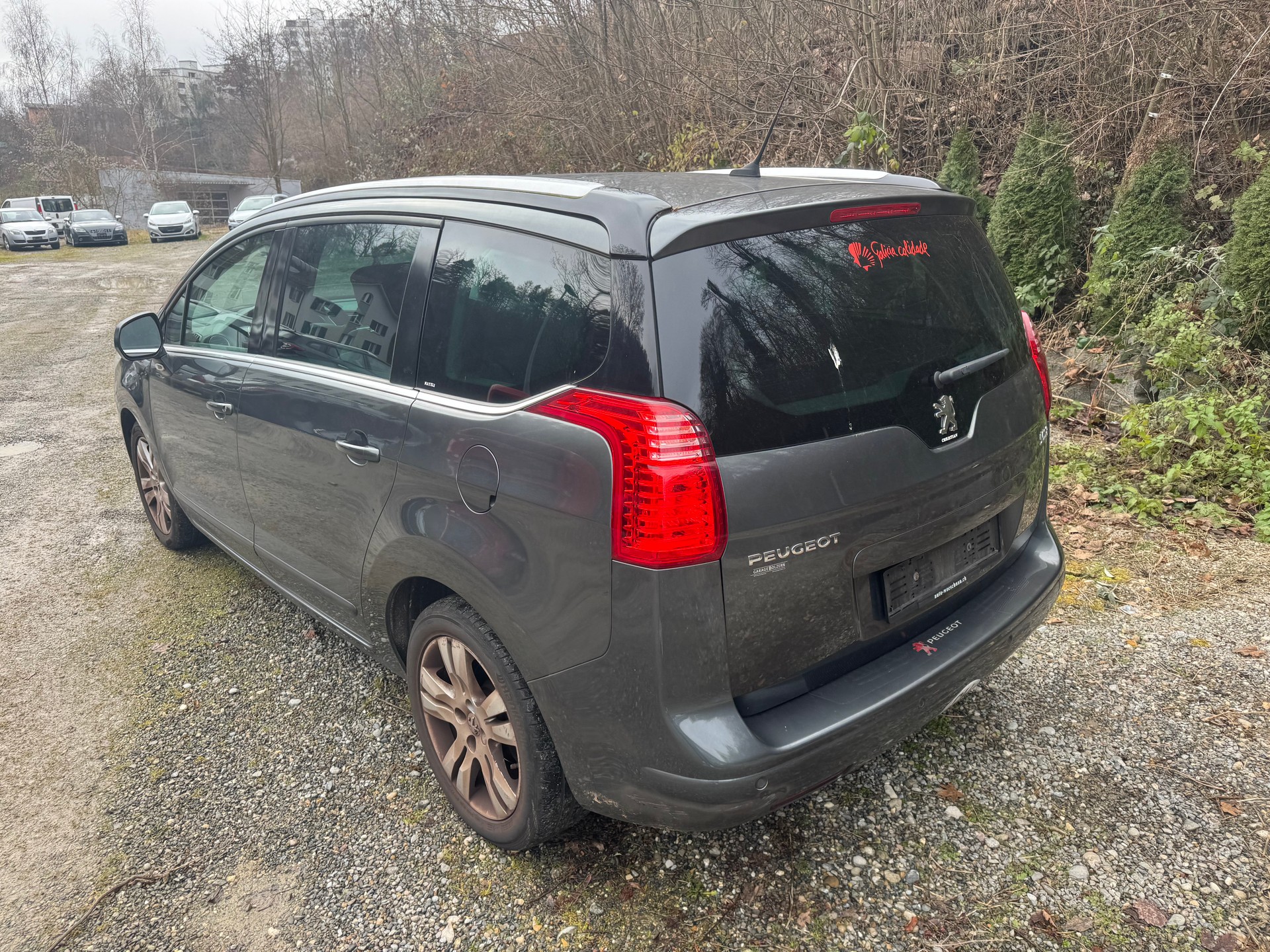 PEUGEOT 5008 1.6 16V T Sport Pack-image-6