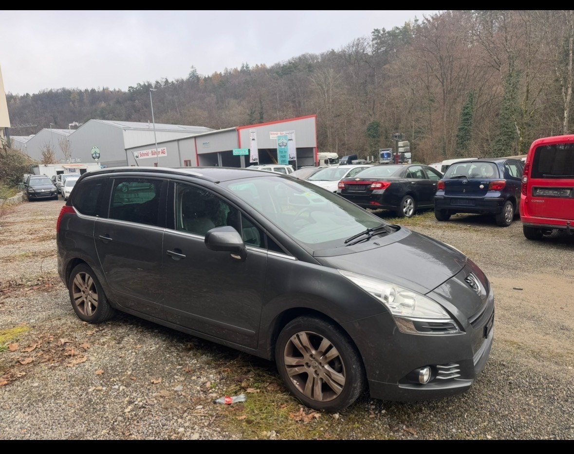PEUGEOT 5008 1.6 16V T Sport Pack-image-1