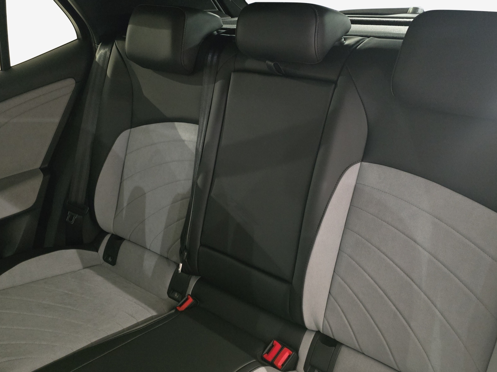 VW ID.3 Pro 59 kWh Pro United-image-11