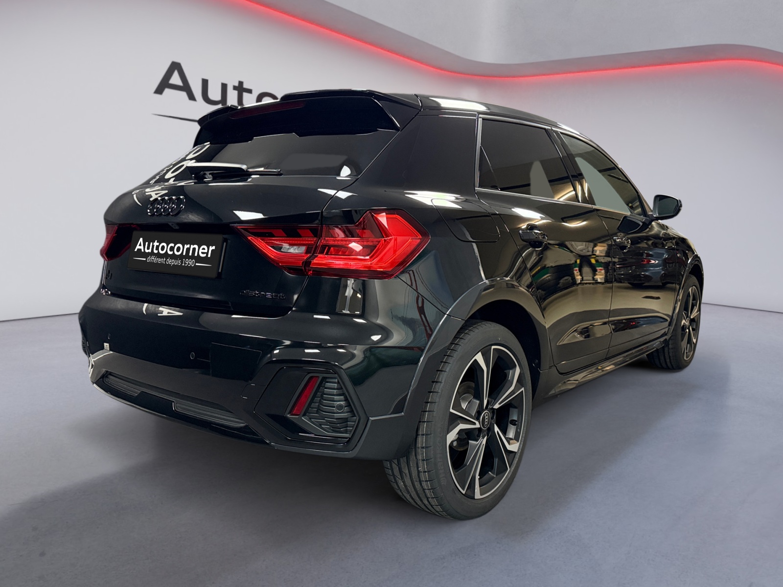 AUDI A1 Sportback 30 TFSI S Line Attraction S-tronic-image-4