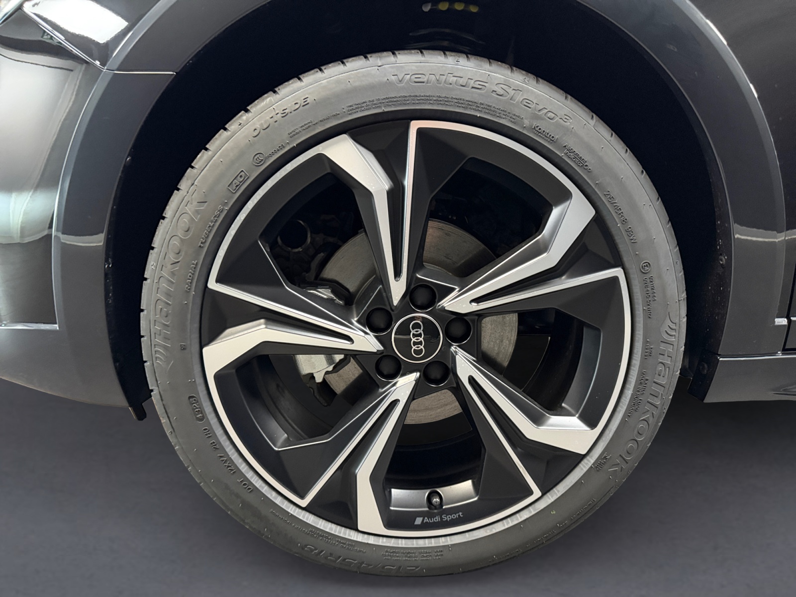 AUDI A1 Sportback 30 TFSI S Line Attraction S-tronic-image-11