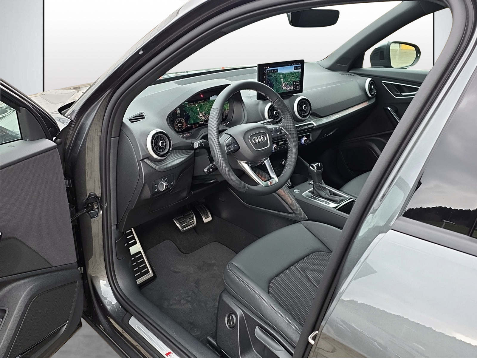 AUDI Q2 40 TFSI S line Attraction quattro S-tronic-image-5