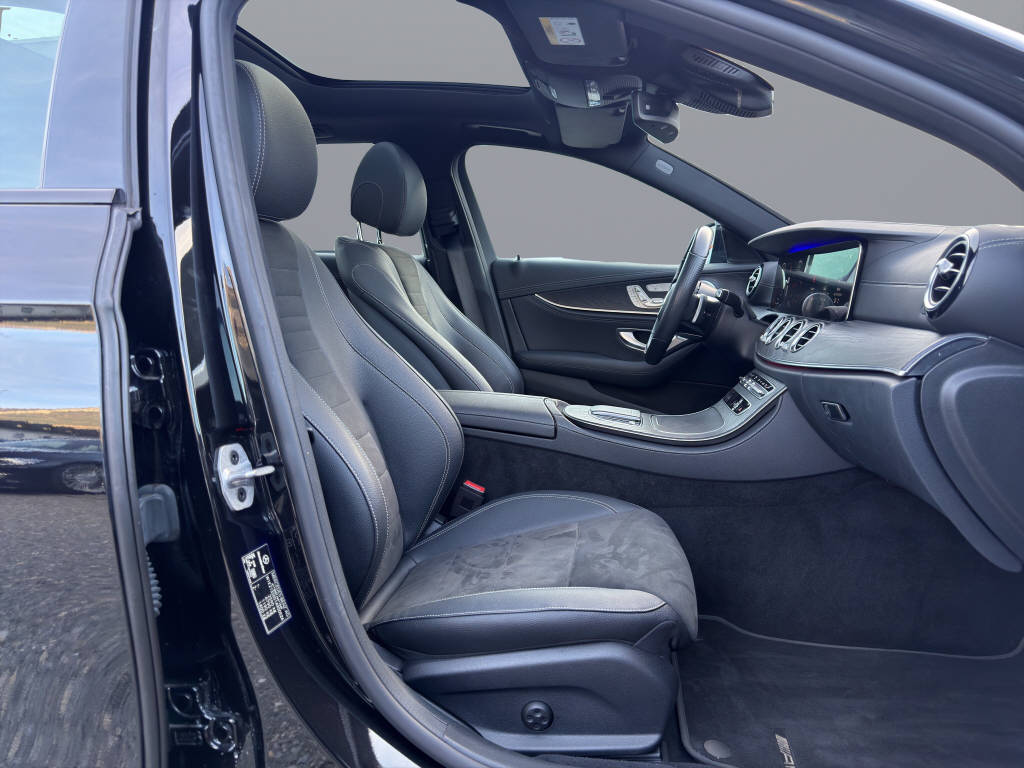 MERCEDES-BENZ E 220 d 4MATIC-image-14