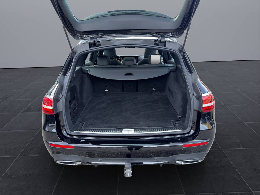 MERCEDES-BENZ E 220 d 4MATIC-image-16