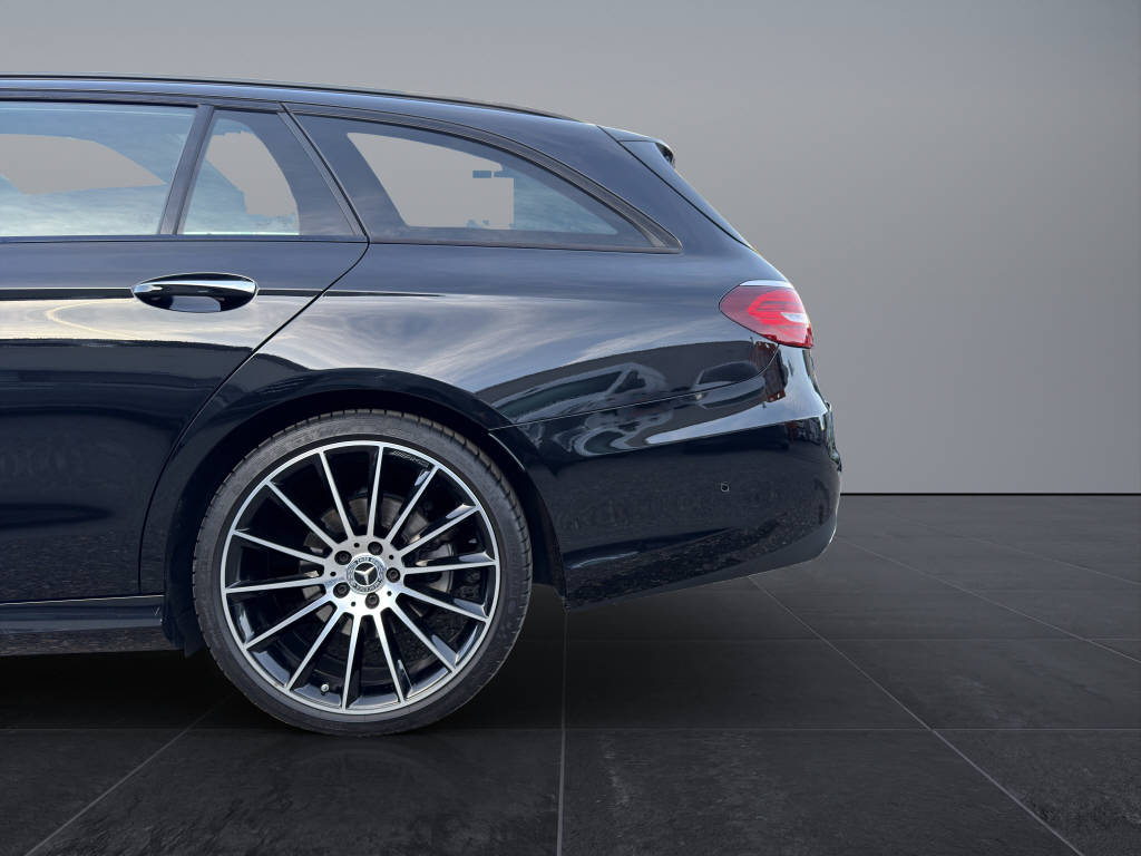 MERCEDES-BENZ E 220 d 4MATIC-image-18