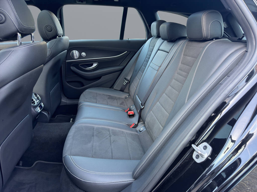 MERCEDES-BENZ E 220 d 4MATIC-image-12