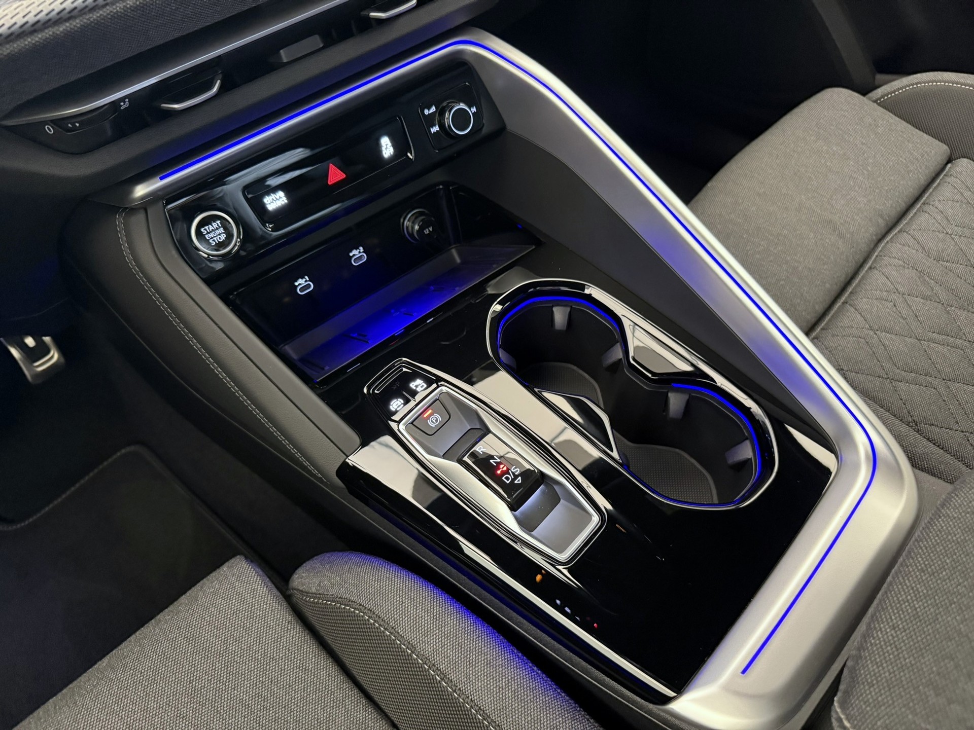 AUDI Q5 TFSI quatto 150 kW S-tronic-image-10